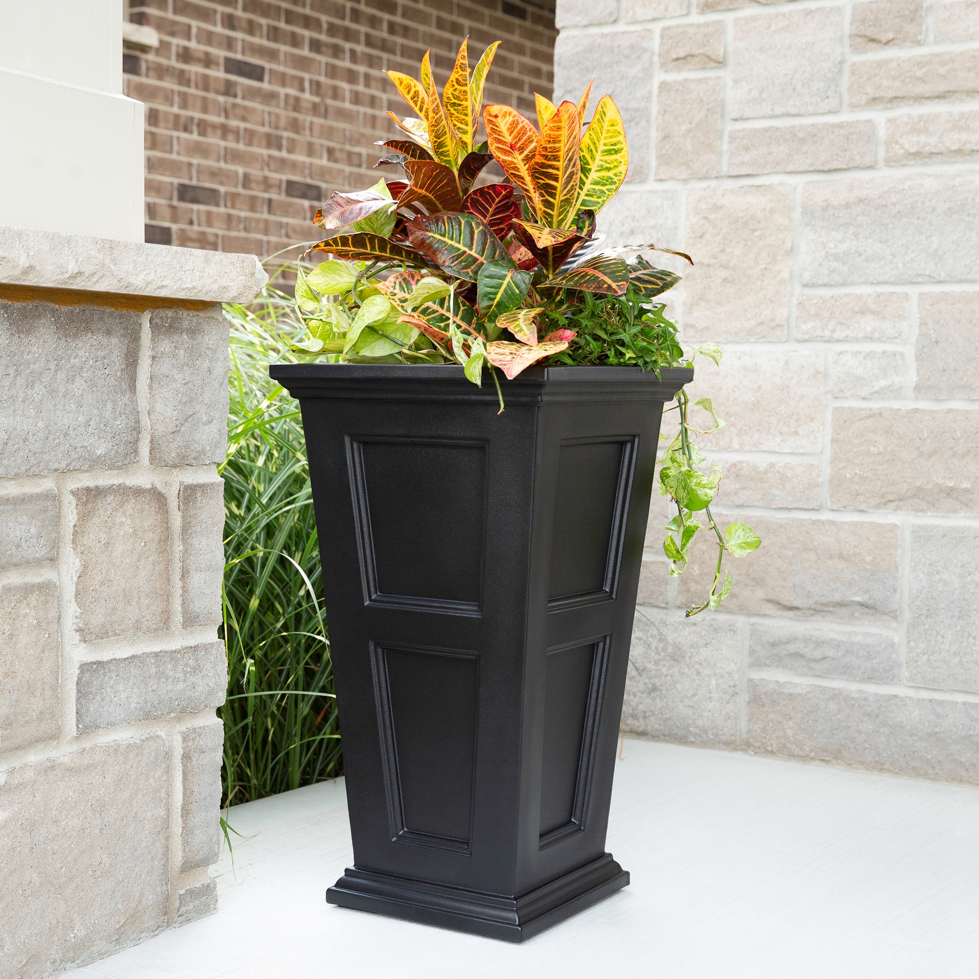 Mayne 8806-B Planter-Window-Box - View #8