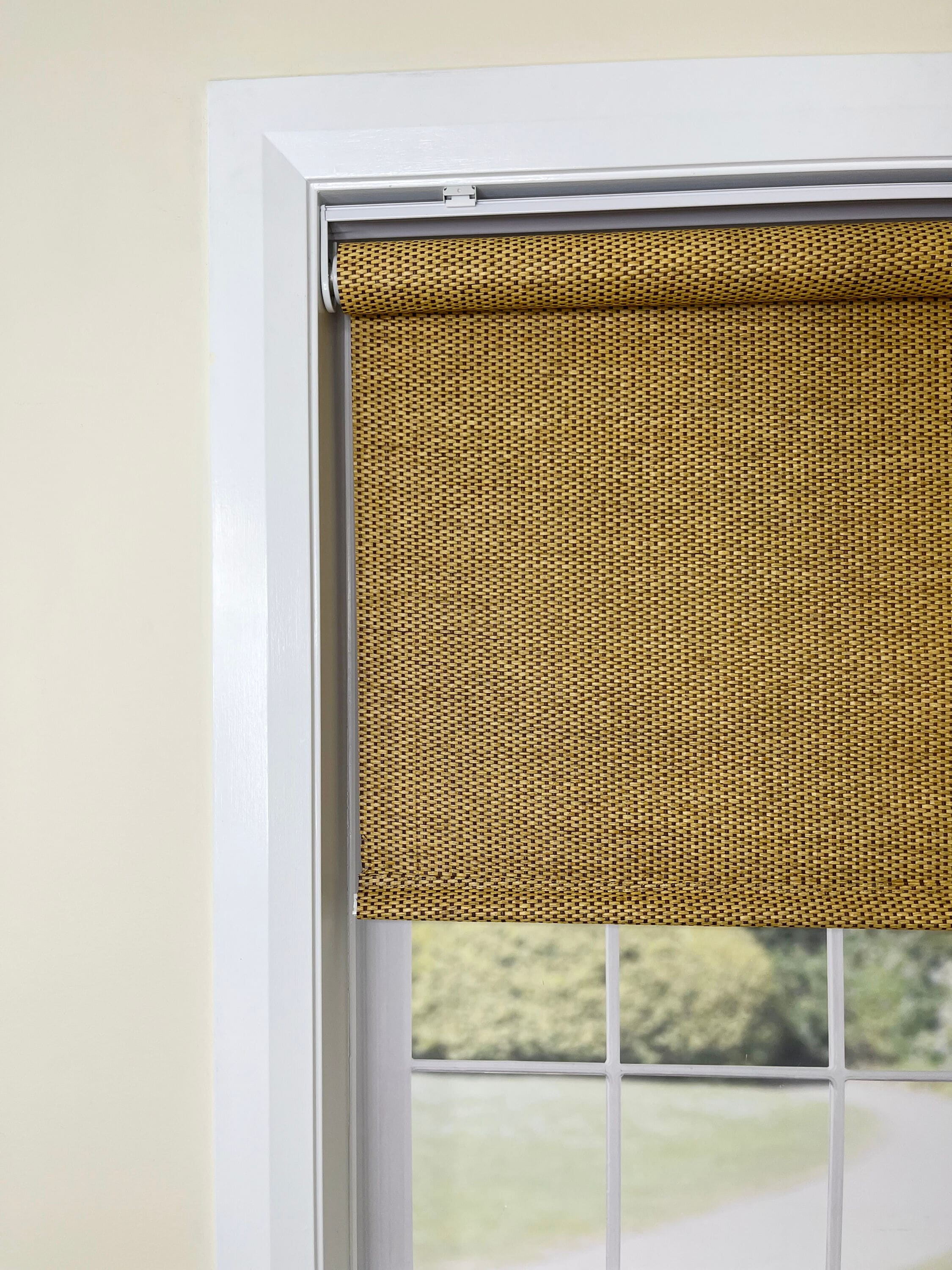 Versailles Home Fashions 48-in x 72-in Sand Light Filtering Cordless ...