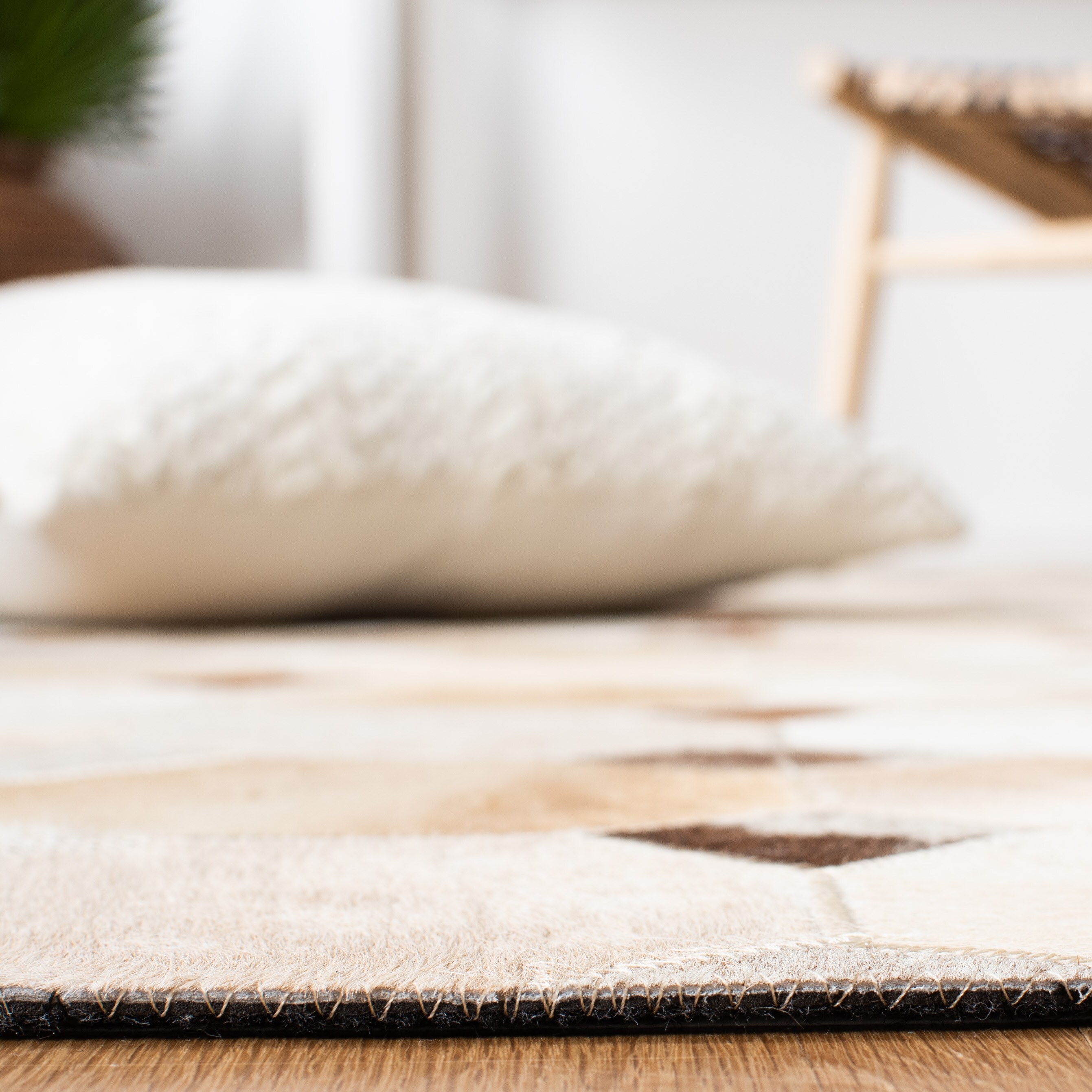 Ivory Geometric Hand-Stitched Cowhide Fur Rug 5' x 8'