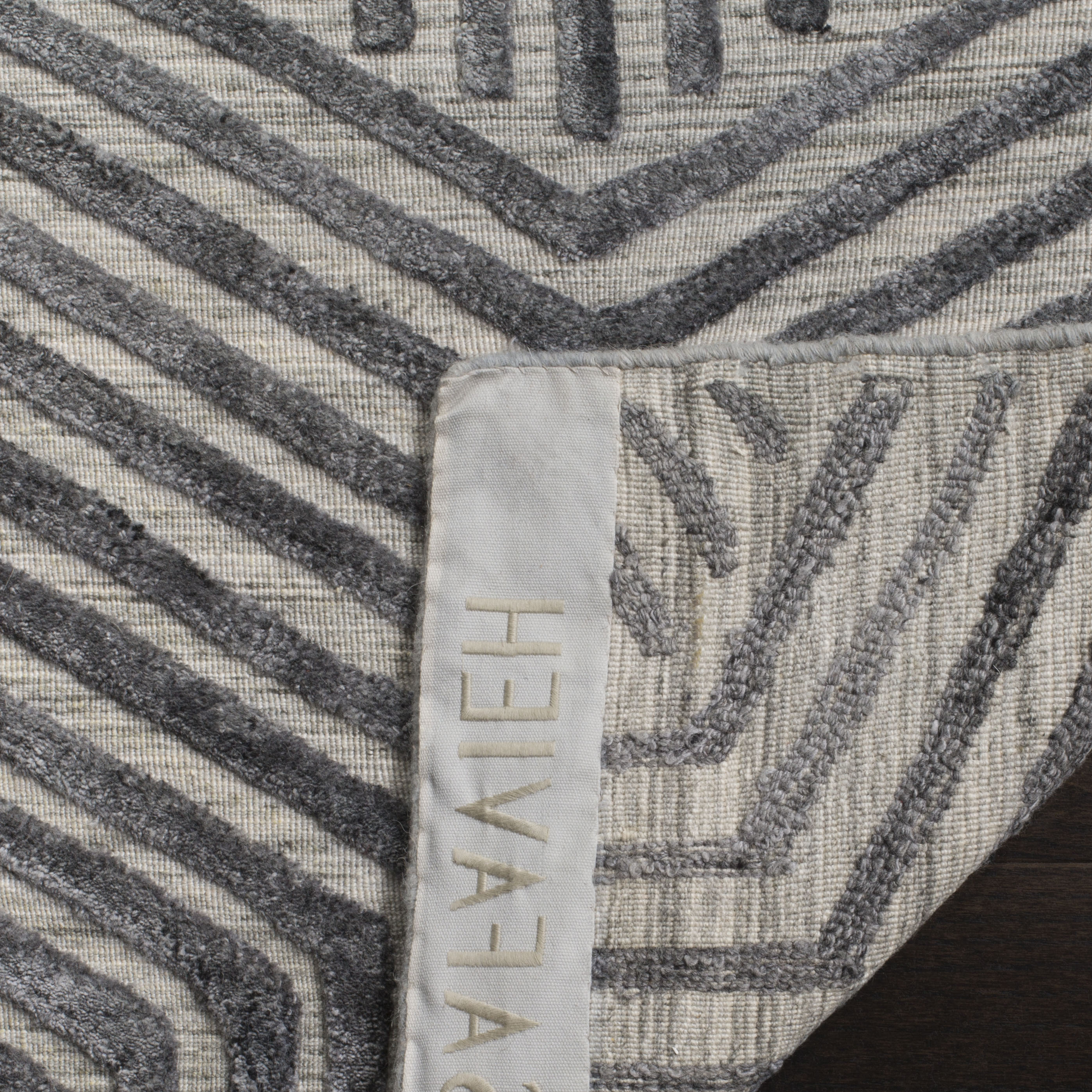 Safavieh MIR351A-5 rugs - View #3
