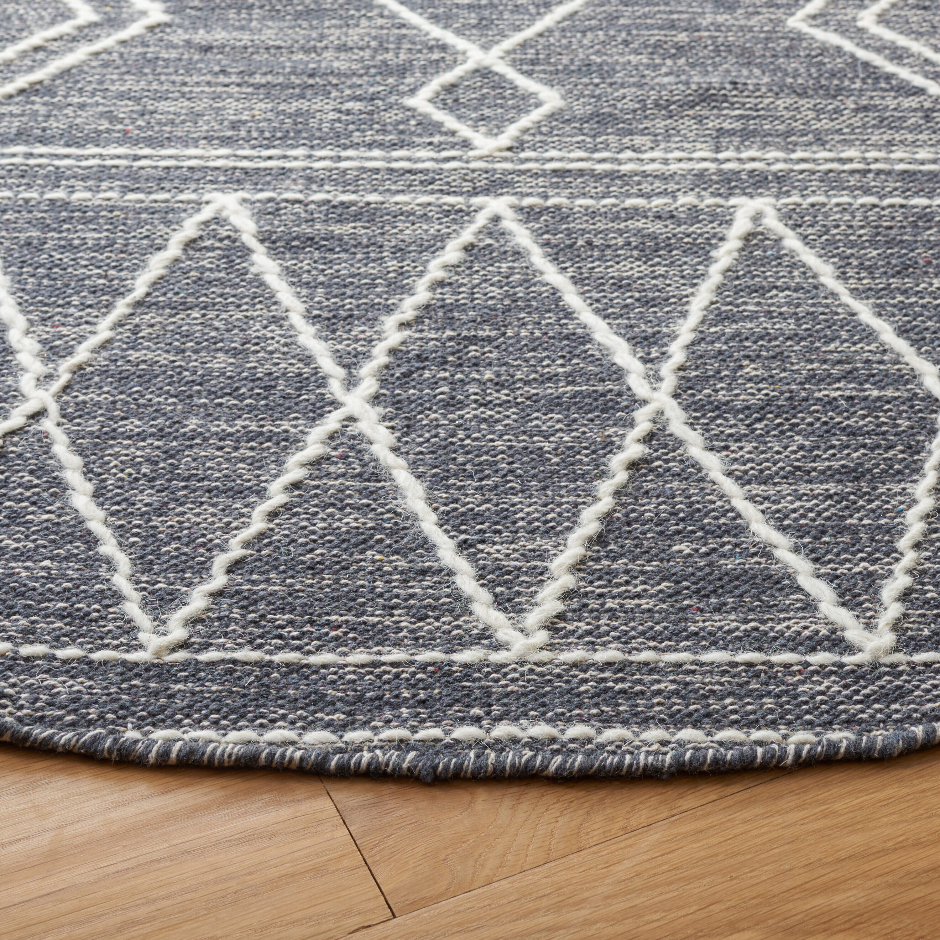 Safavieh KLM852H-6R rugs - View #3