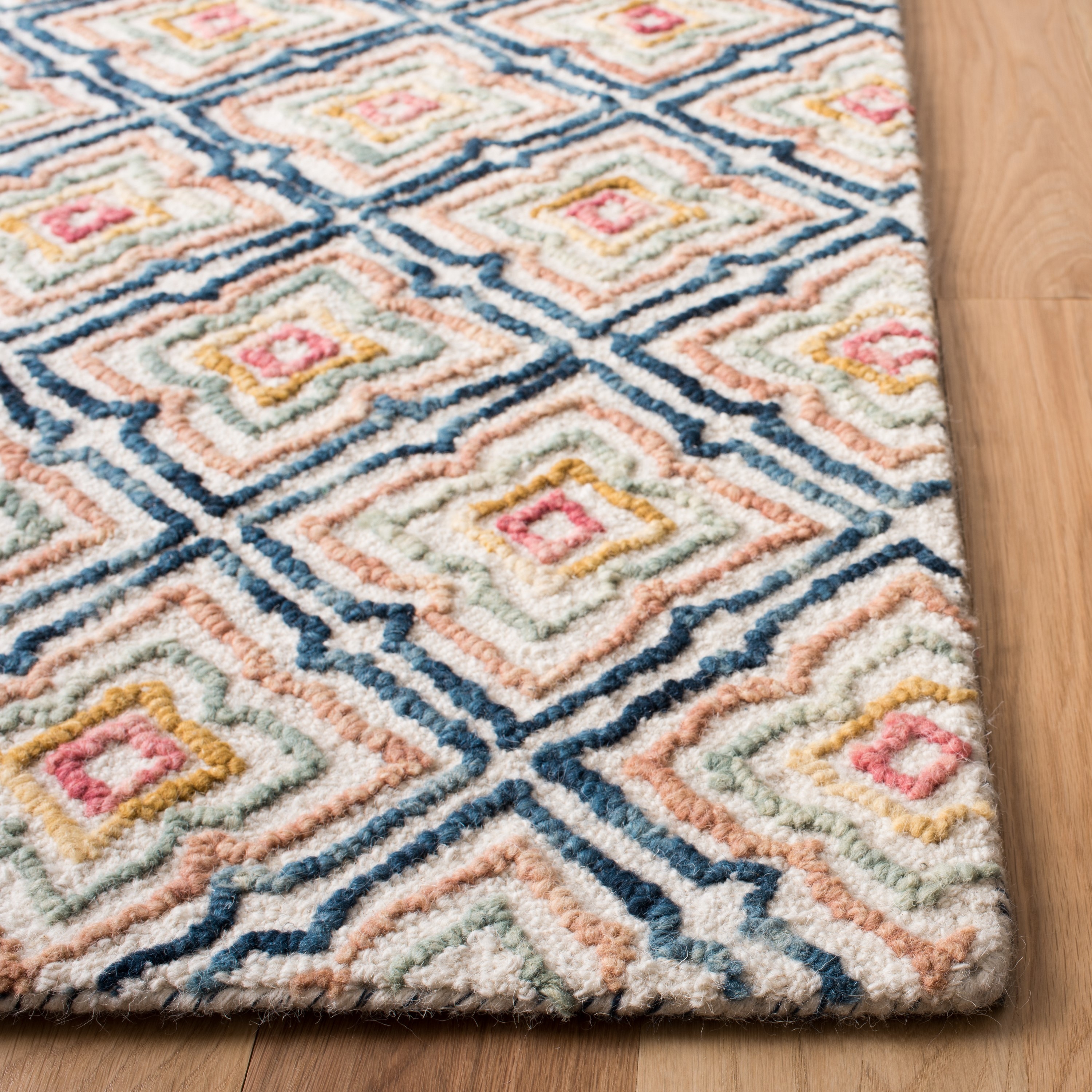 Safavieh TRC512A-28 rugs - View #3