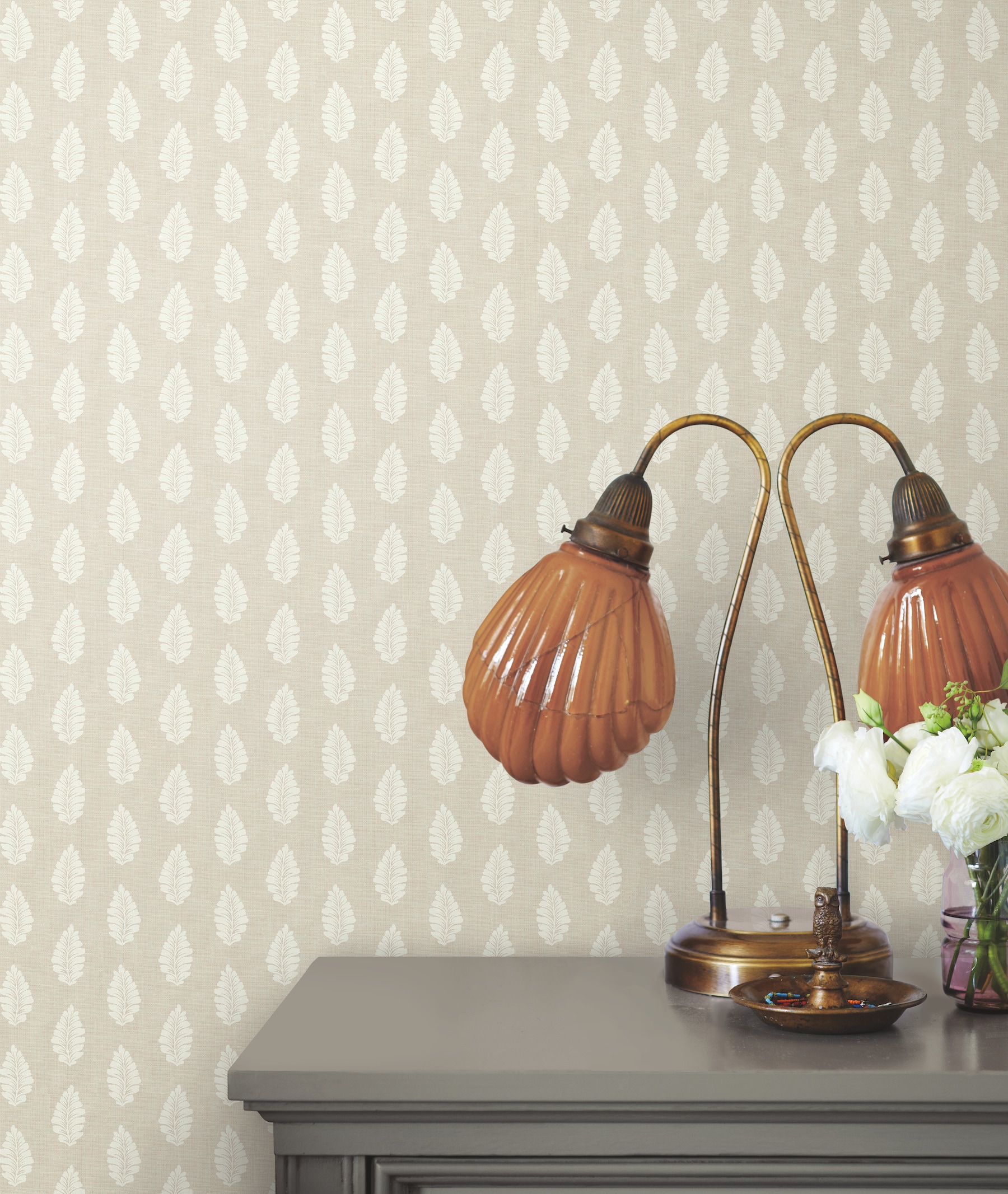 York Wallcoverings GR5964 Grandmillennial 60.8-Sq. Feet Neutral Non-woven Ivy/Vines Prepasted Water Activated Paste Wallpaper