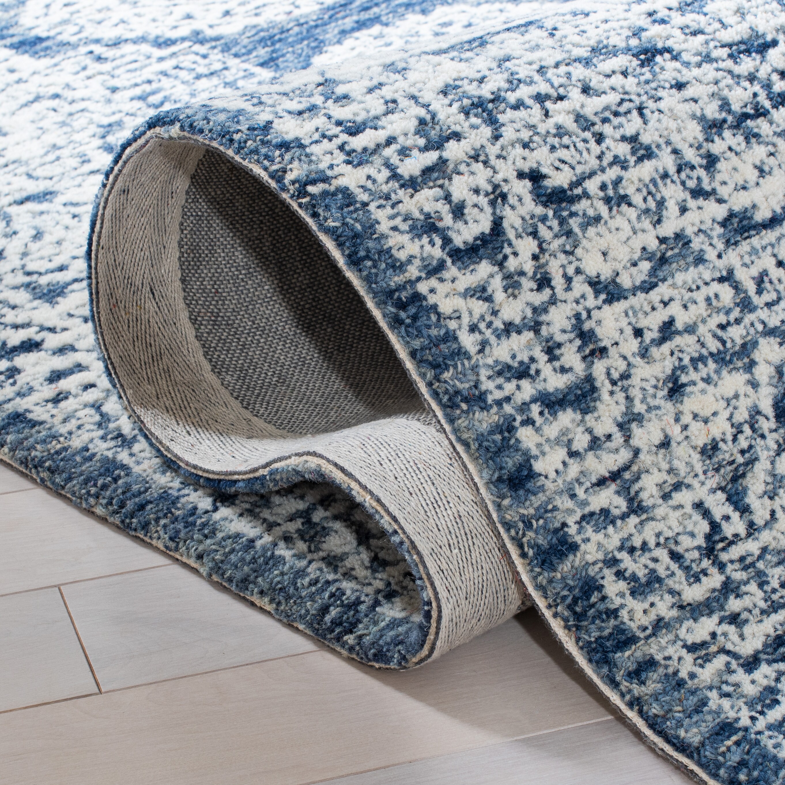 Safavieh MET803M-3 rugs - View #5
