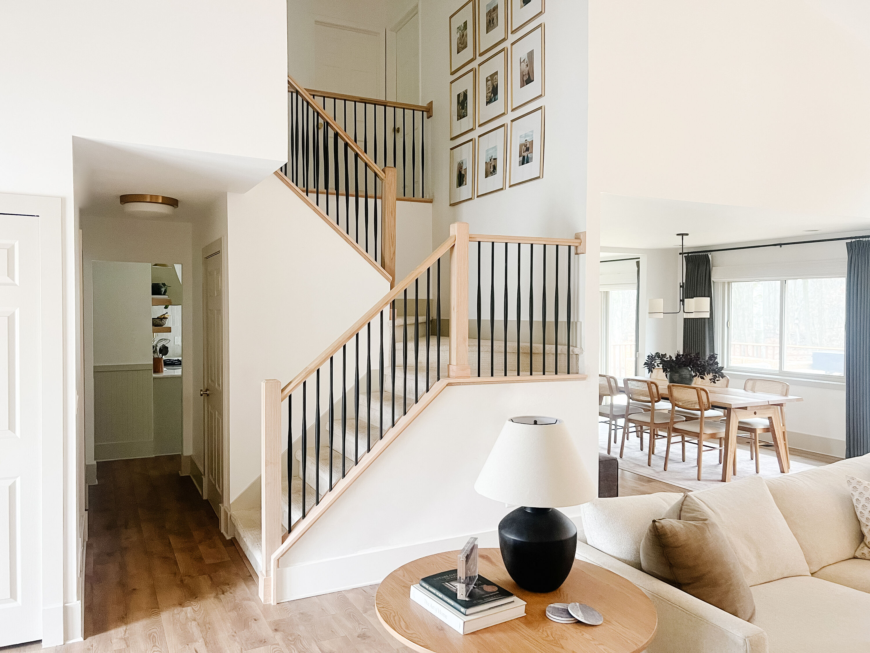 L.J. Smith Stair Systems LIH-HOL65544-LSB Interior-Stairpart-Balusters - View #3