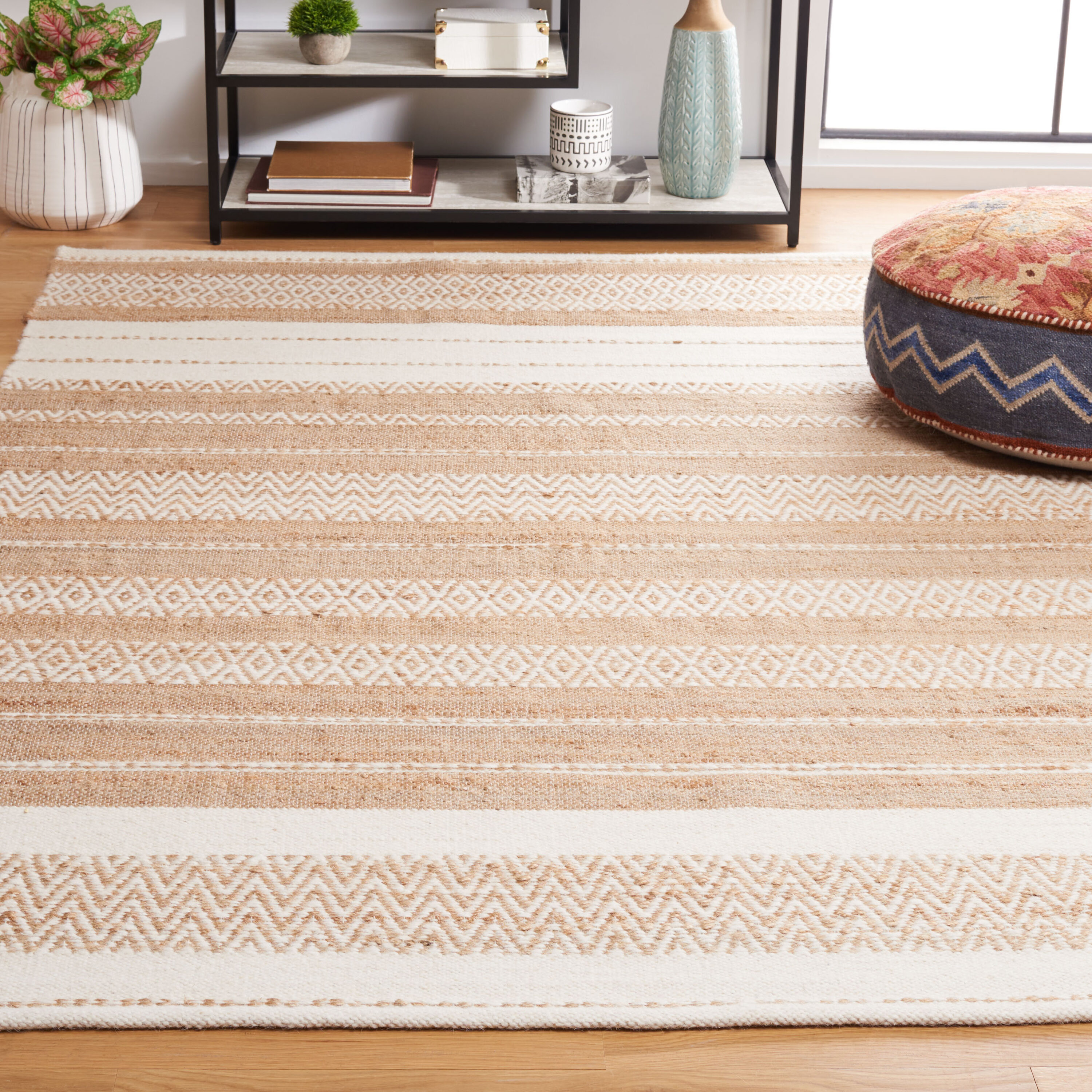  Kilim 444 Natural/Ivory Bohemian 5Ft x 8Ft Medium Rectangle Rug