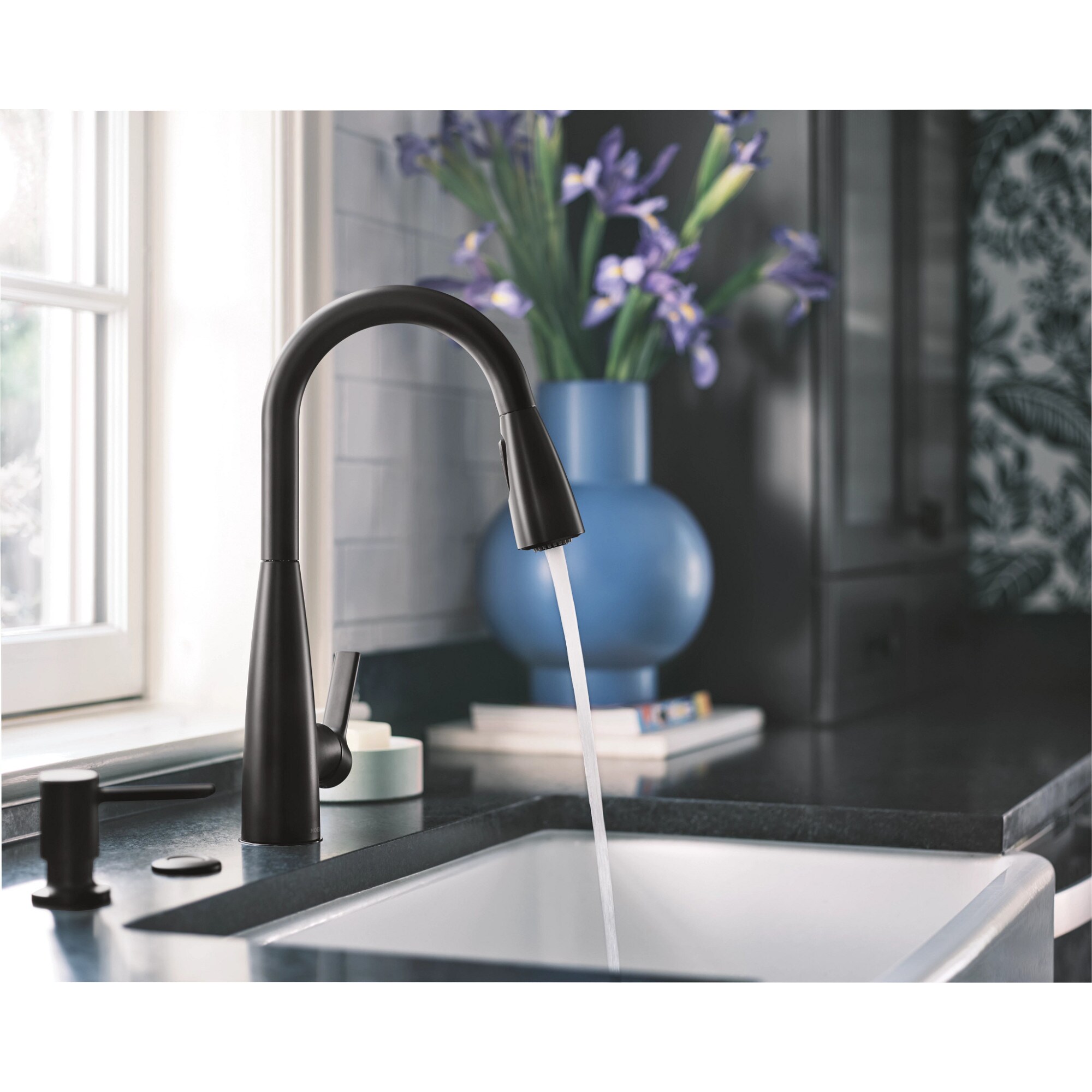 Moen Haelyn Matte Black Single Handle Pull-down Kitchen Faucet with ...