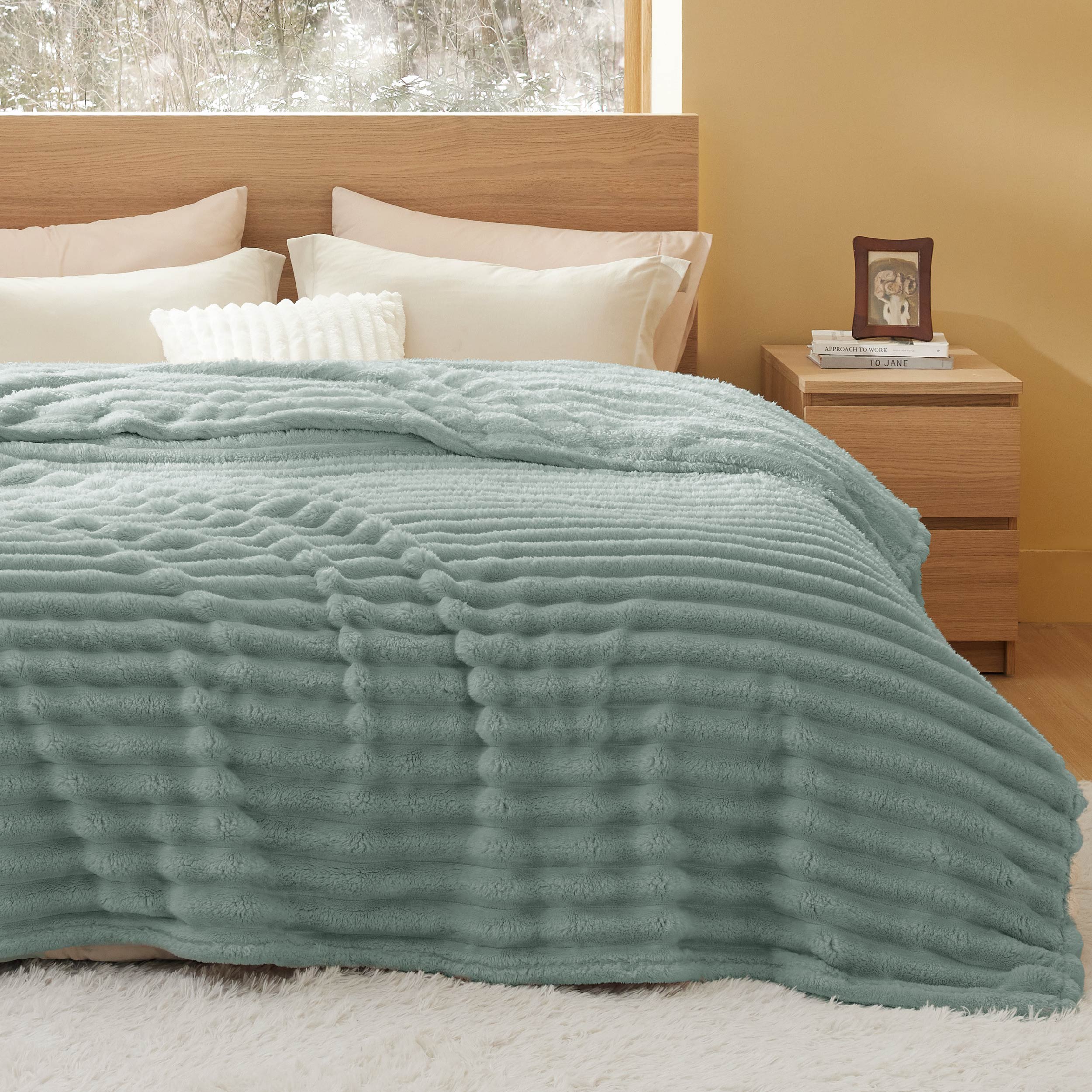 Bedsure Queen Blanket 90x90inch Green