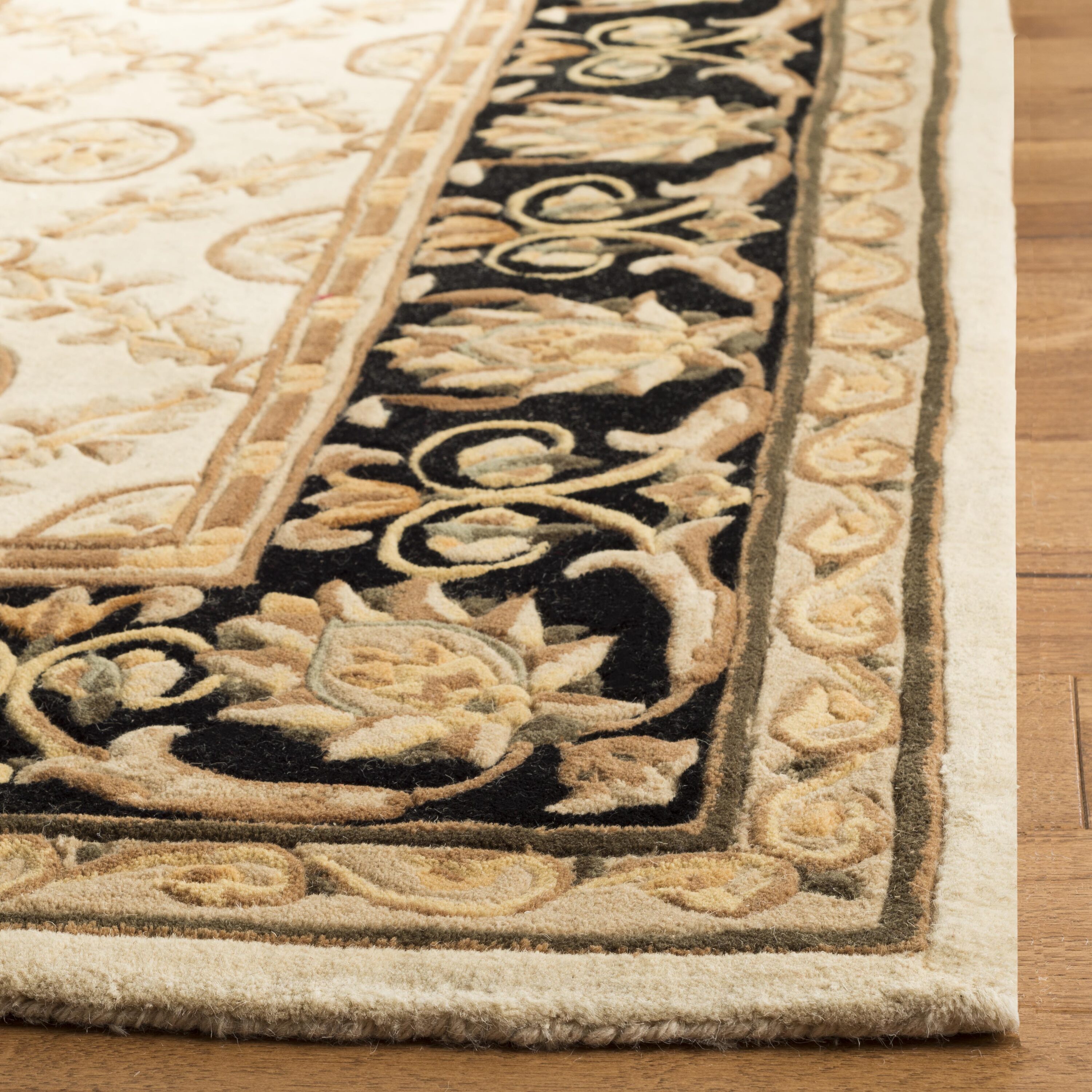 Safavieh NA521A-5 rugs - View #3