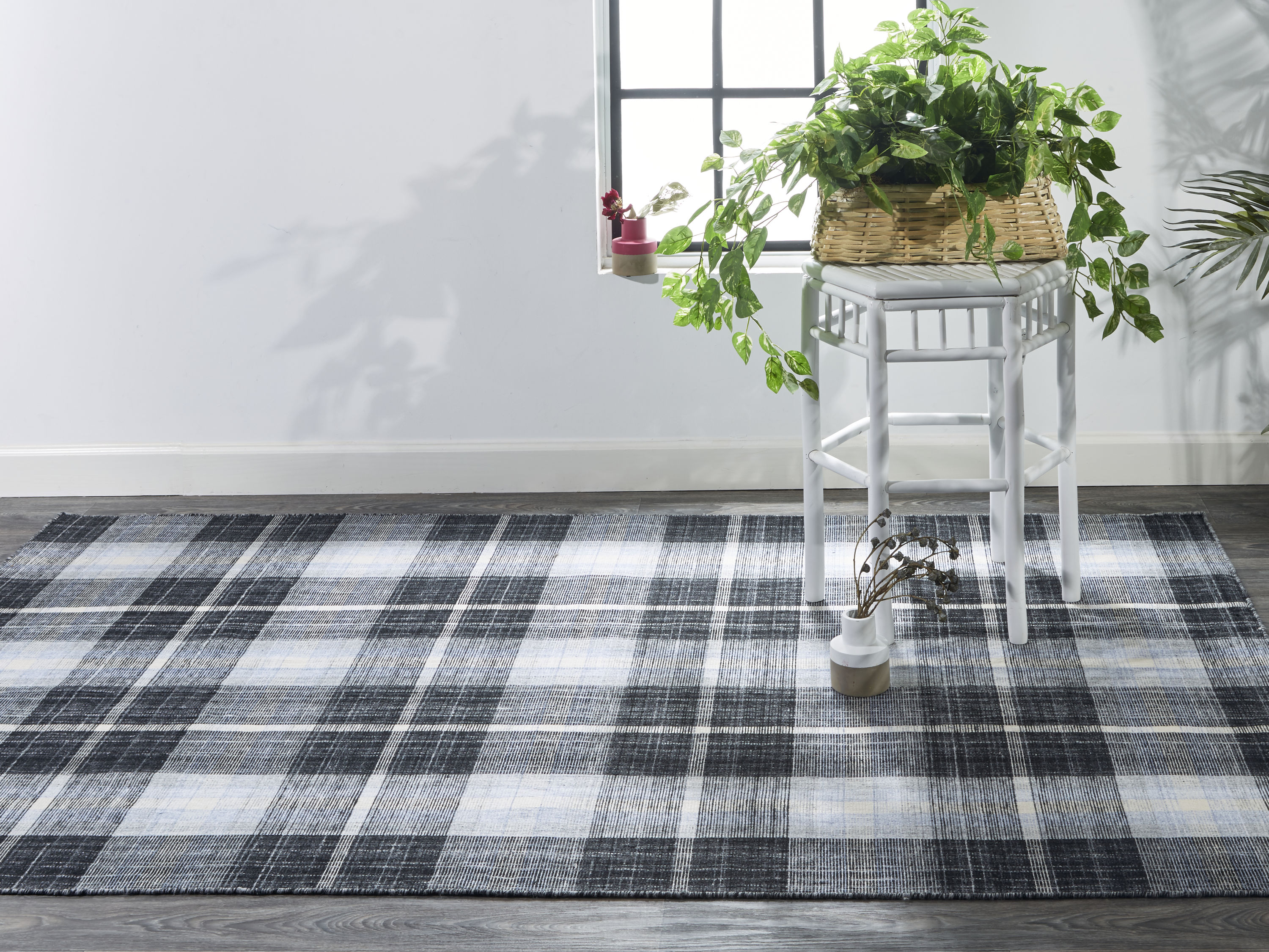 Room Envy 883R0565CHL000F00 Jens 8 x 10 (ft) Loomed Polyester Noir Black/Sky Blue Rectangular Indoor Stripe Area rug