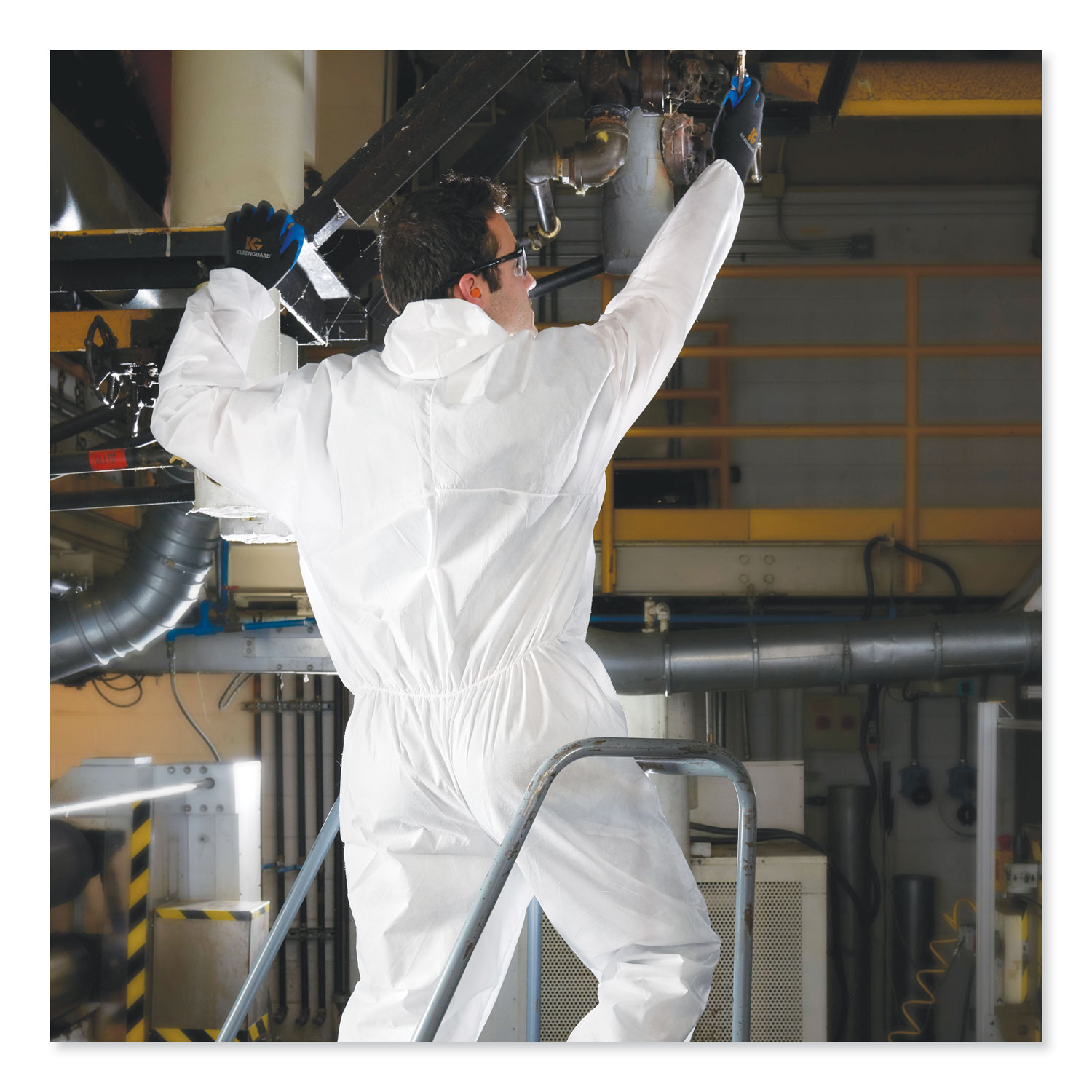 KleenGuard 49113 overalls - View #4