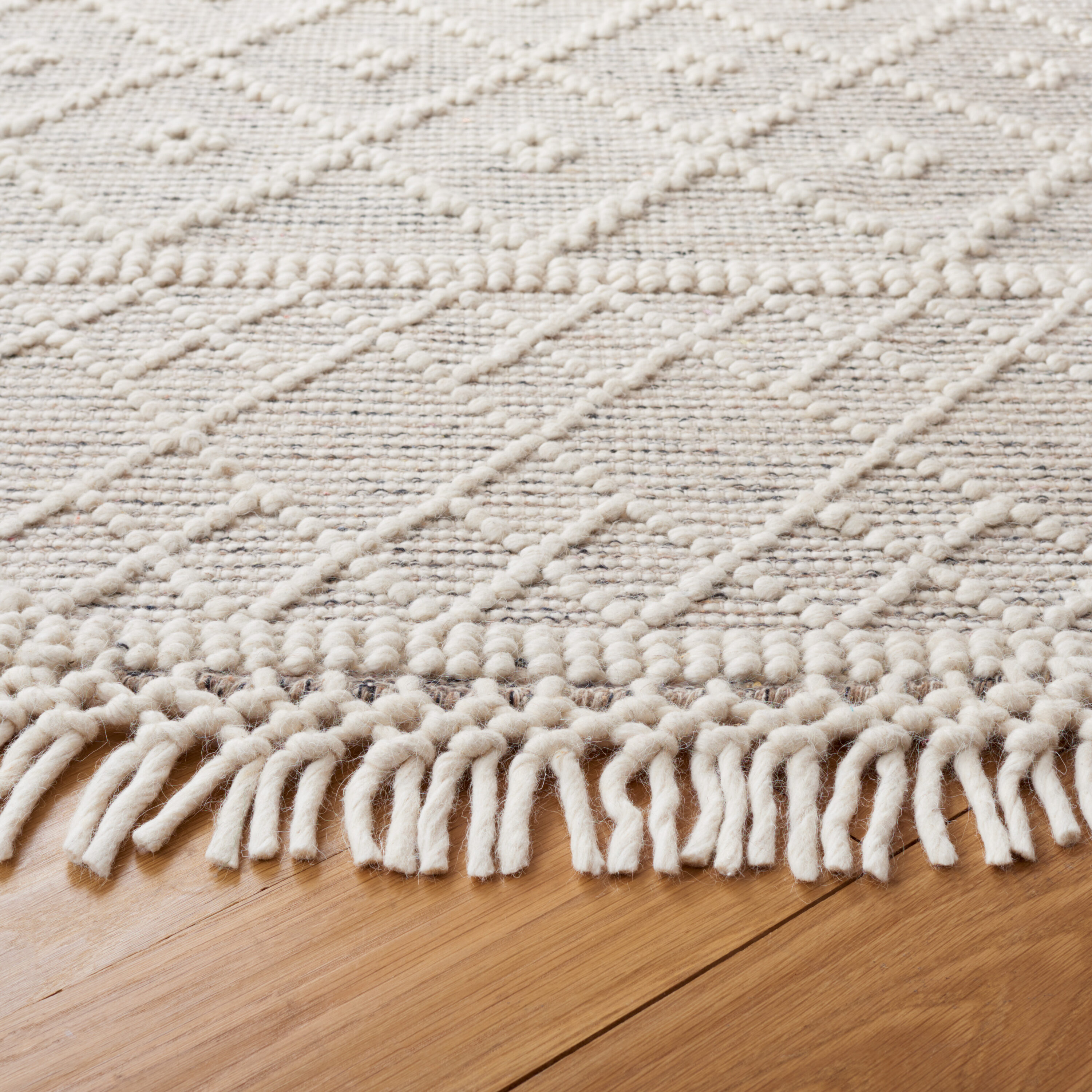 Safavieh VRM250A-6R rugs - View #3