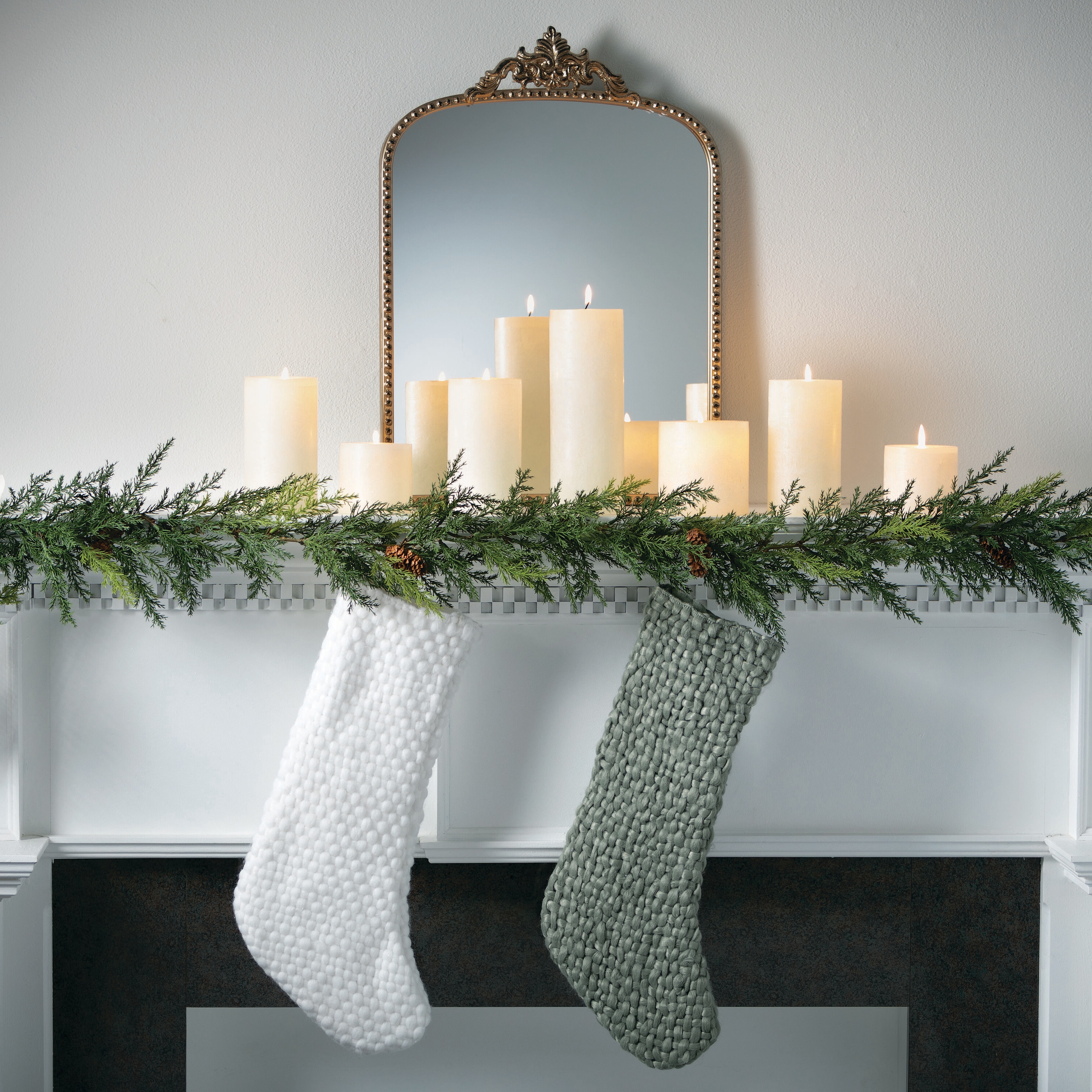 6-Foot Artificial Pine Cone Christmas Garland