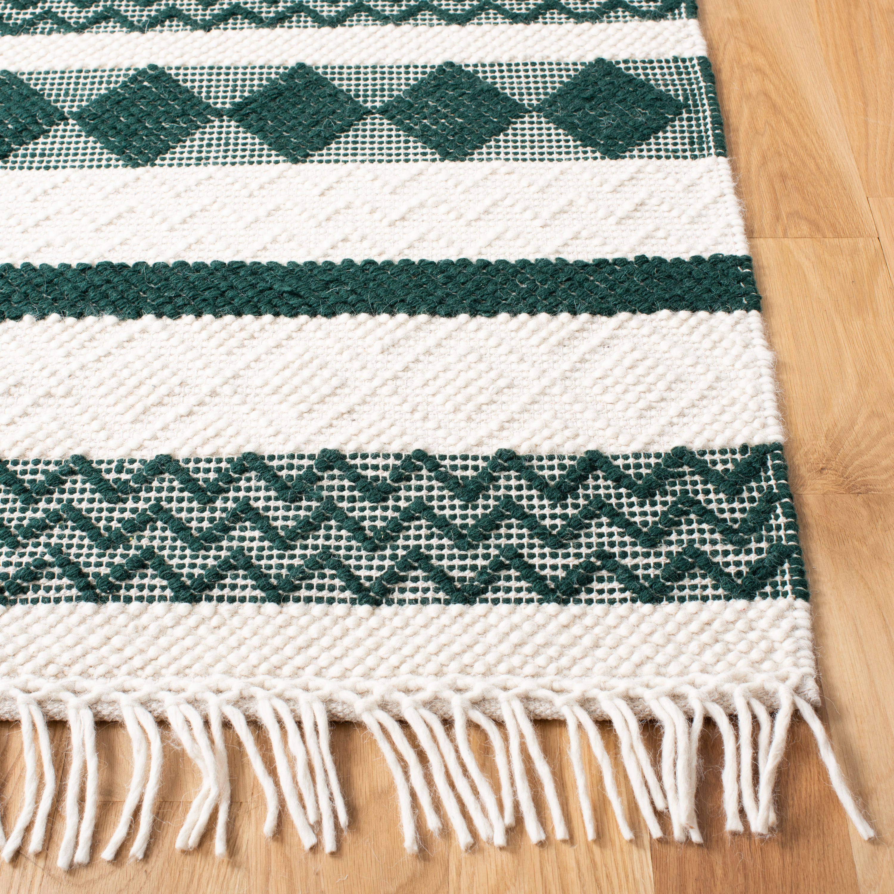 Safavieh NAT851Y-5 rugs - View #3