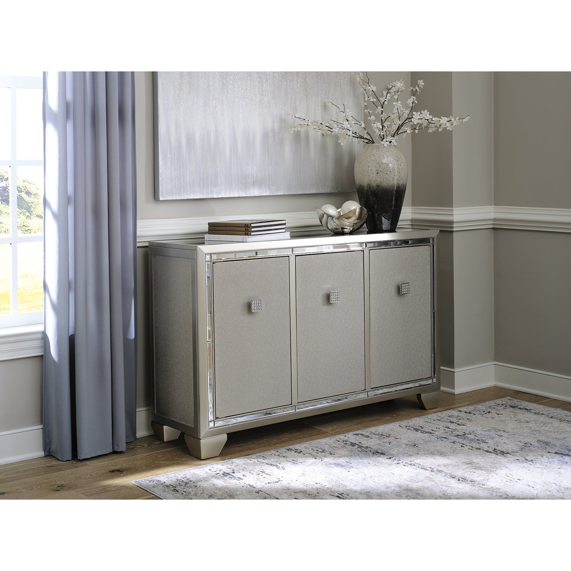 Signature Design by Ashley A4000335 chests - View #2