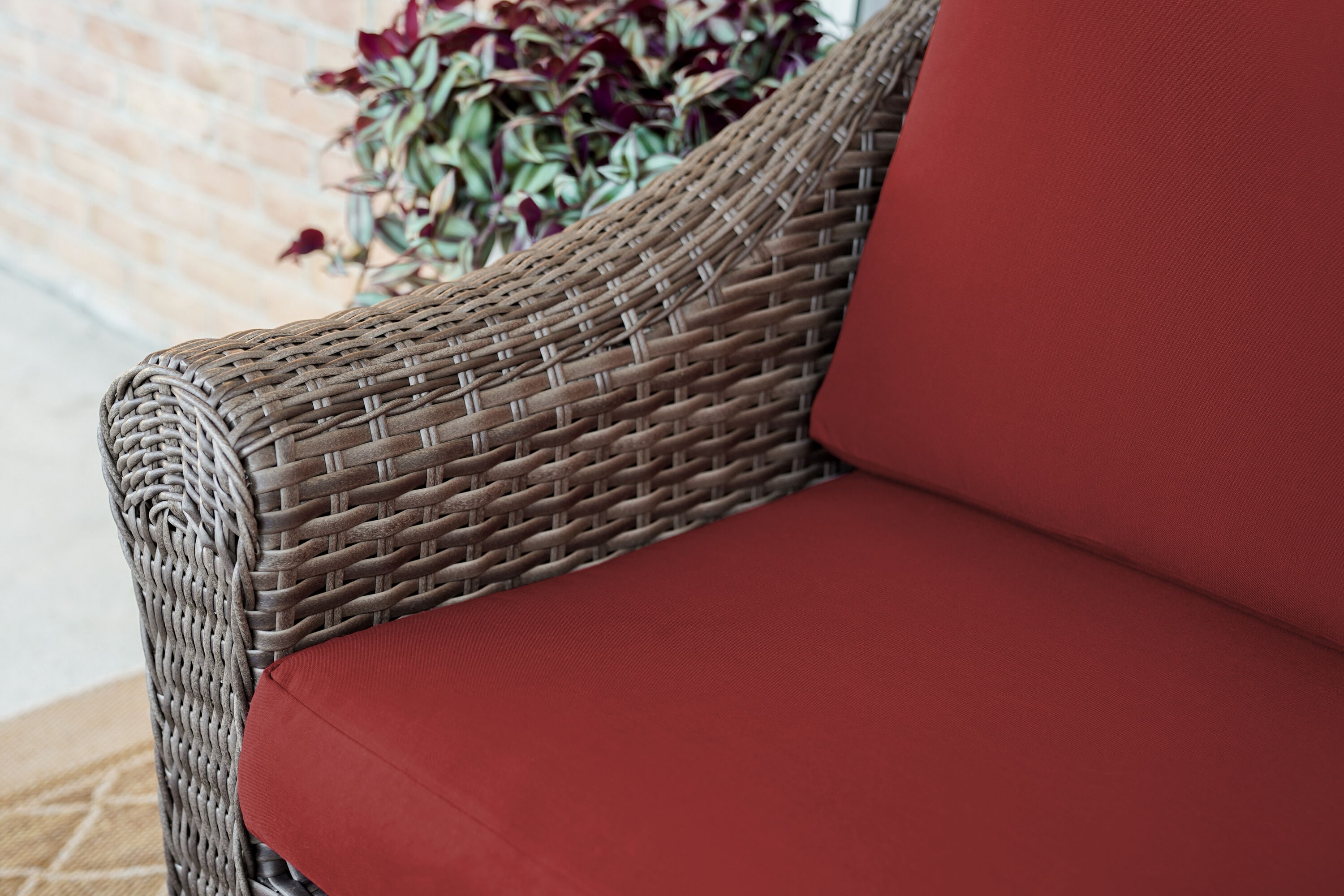 Leisure Made 515562-RED Patio-Sofas-Daybeds - View #3