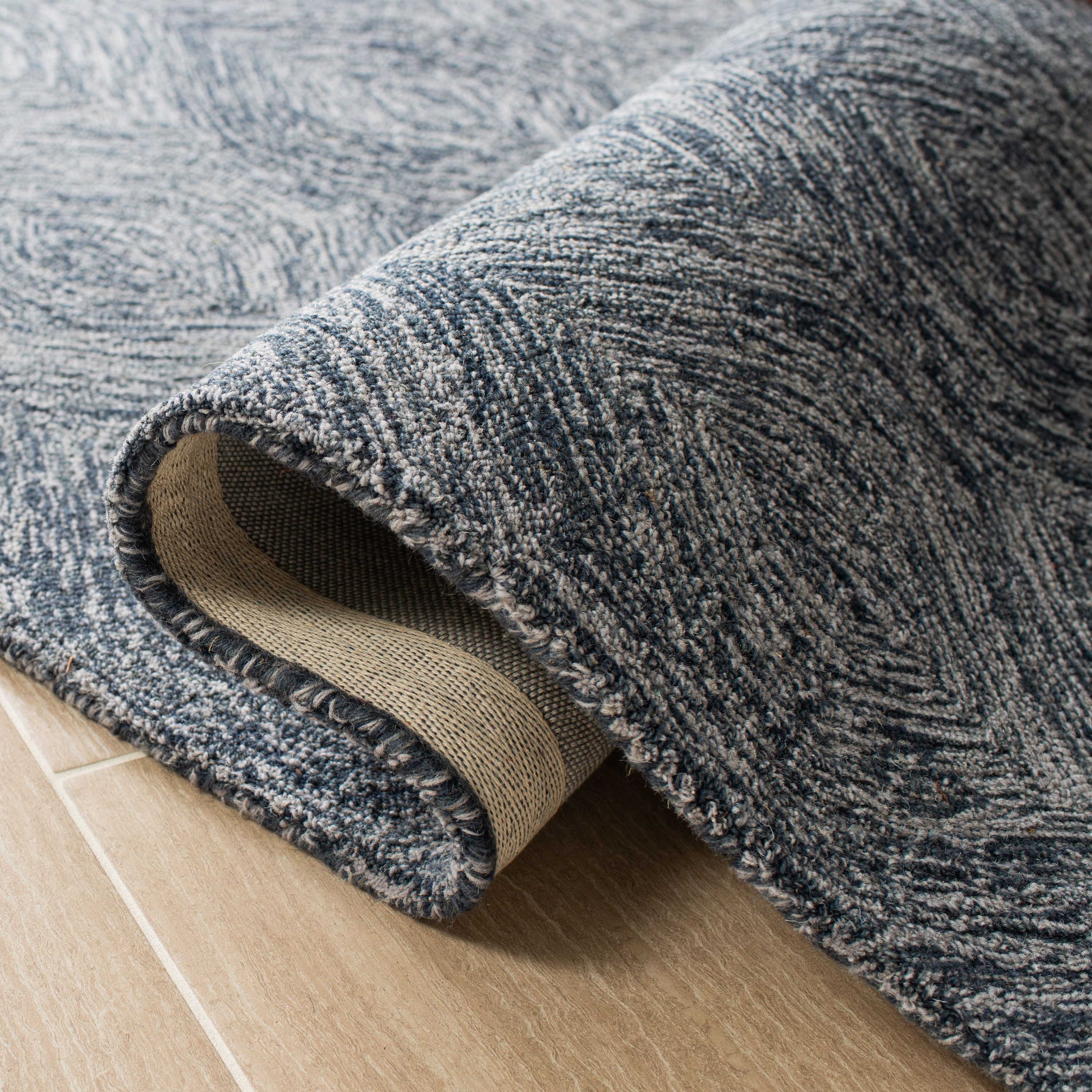 Handmade Grey & Ivory Wool Tufted Area Rug 8' x 10'