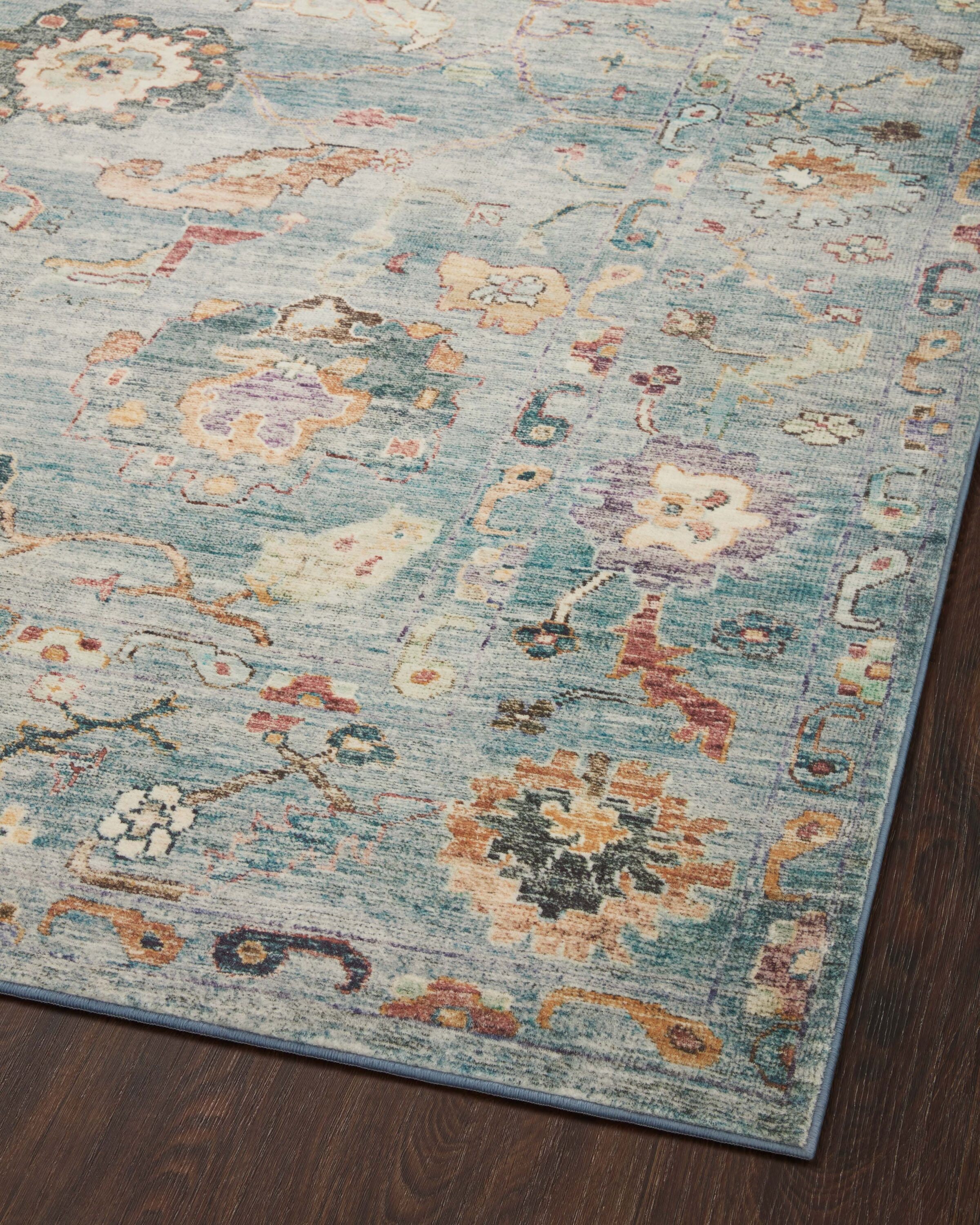Cloudscape Dream 2'x5' Blue Wool-Blend Indoor Area Rug