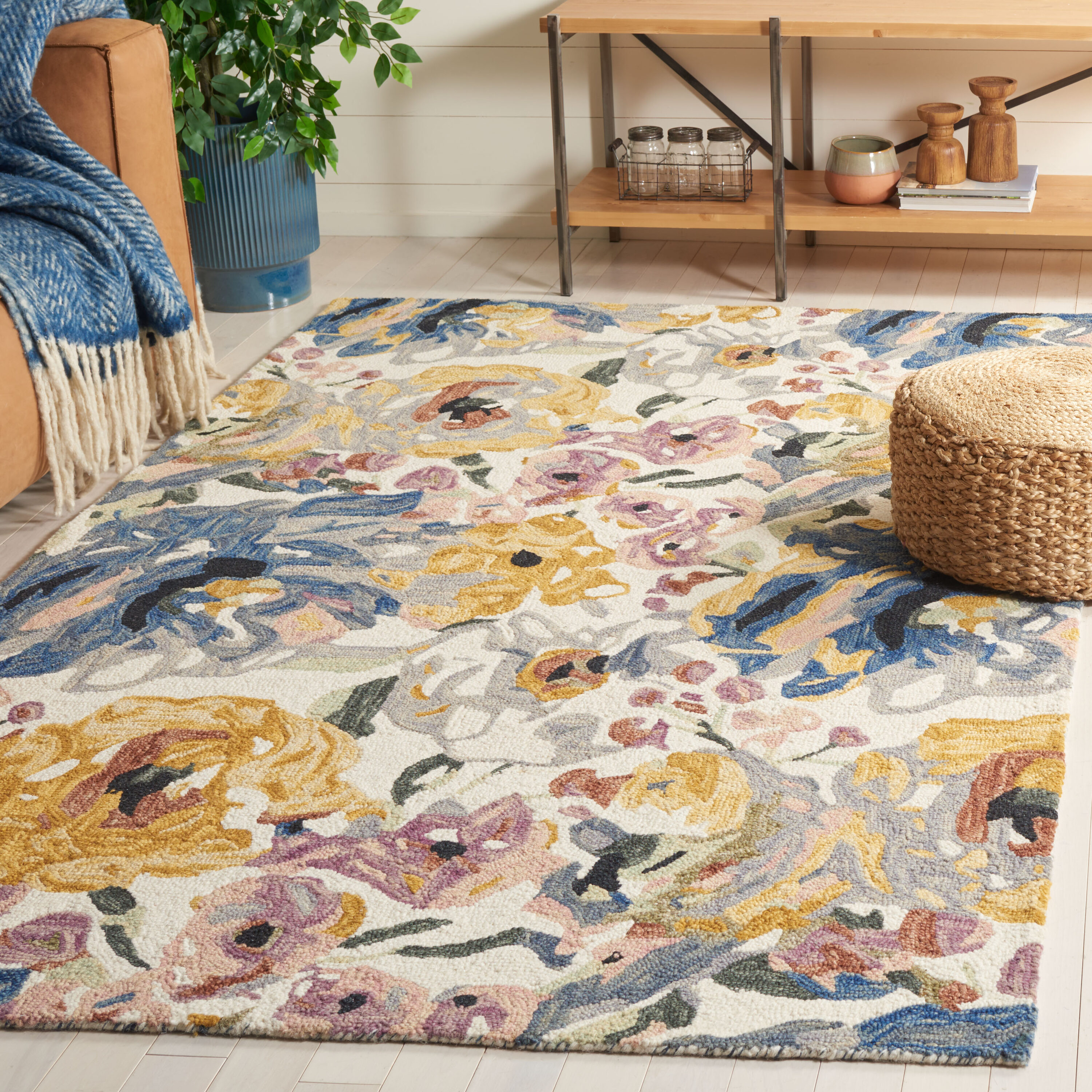 Ivory/Pink Rectangular Indoor Area rug