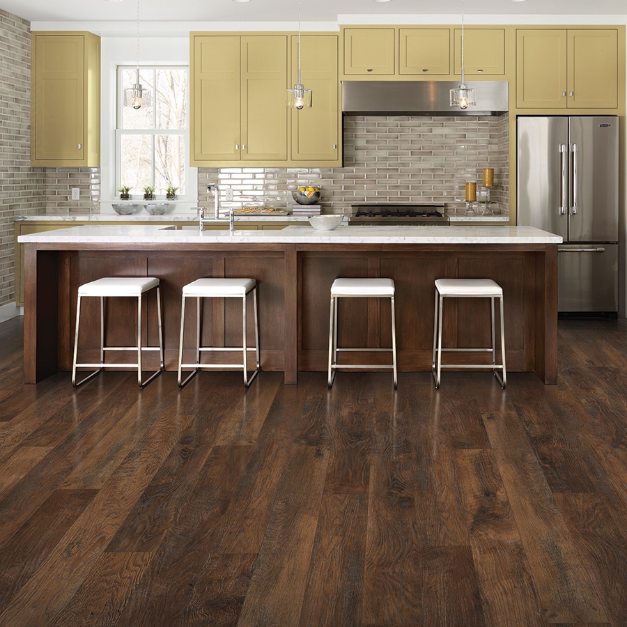 Pergo MAX Lumbermill Oak Wood Plank Laminate Flooring in the Laminate ...