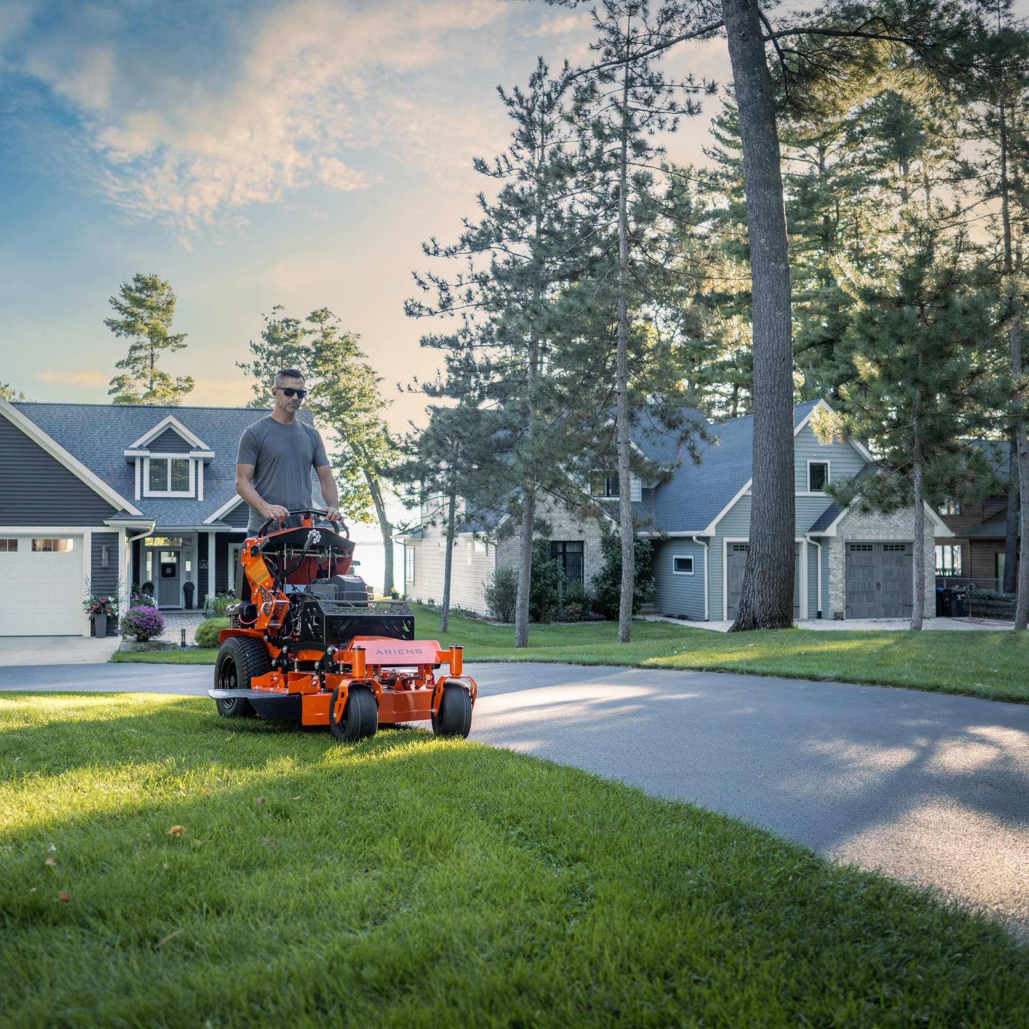 Ariens 994166 Zero-Turn-Mowers - View #10