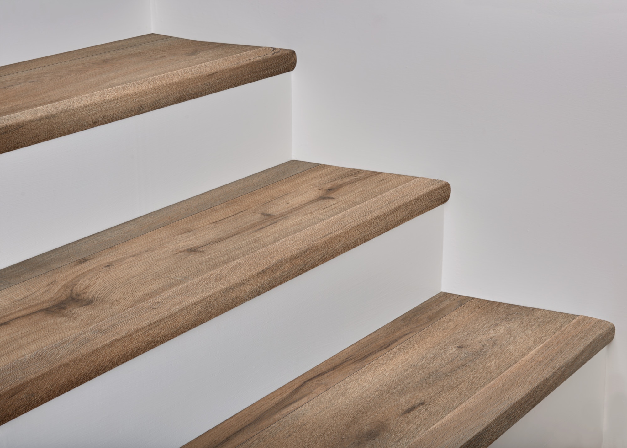 SMARTCORE LXSTN00252 Stair-Nosing - View #4