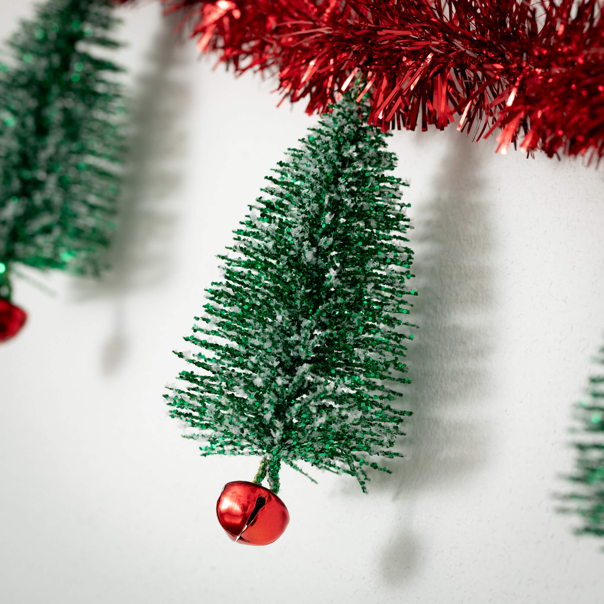 Sullivans GD1540 Artificial-Christmas-Garland - View #2