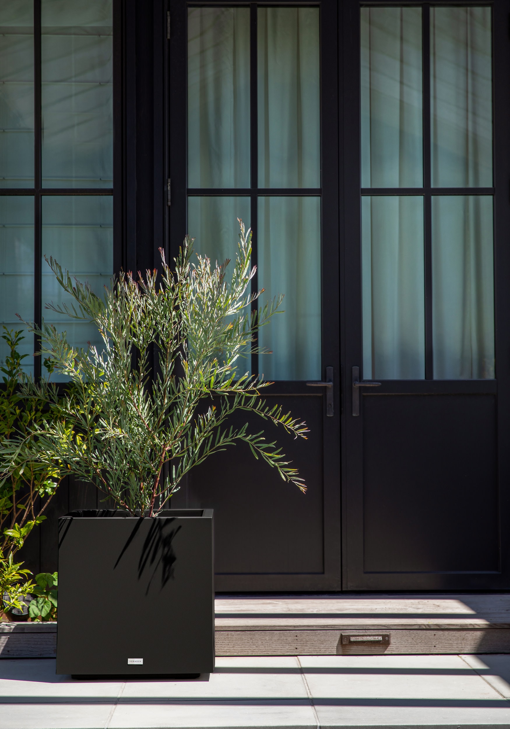 Veradek CUVMEDB Planter-Window-Box - View #6