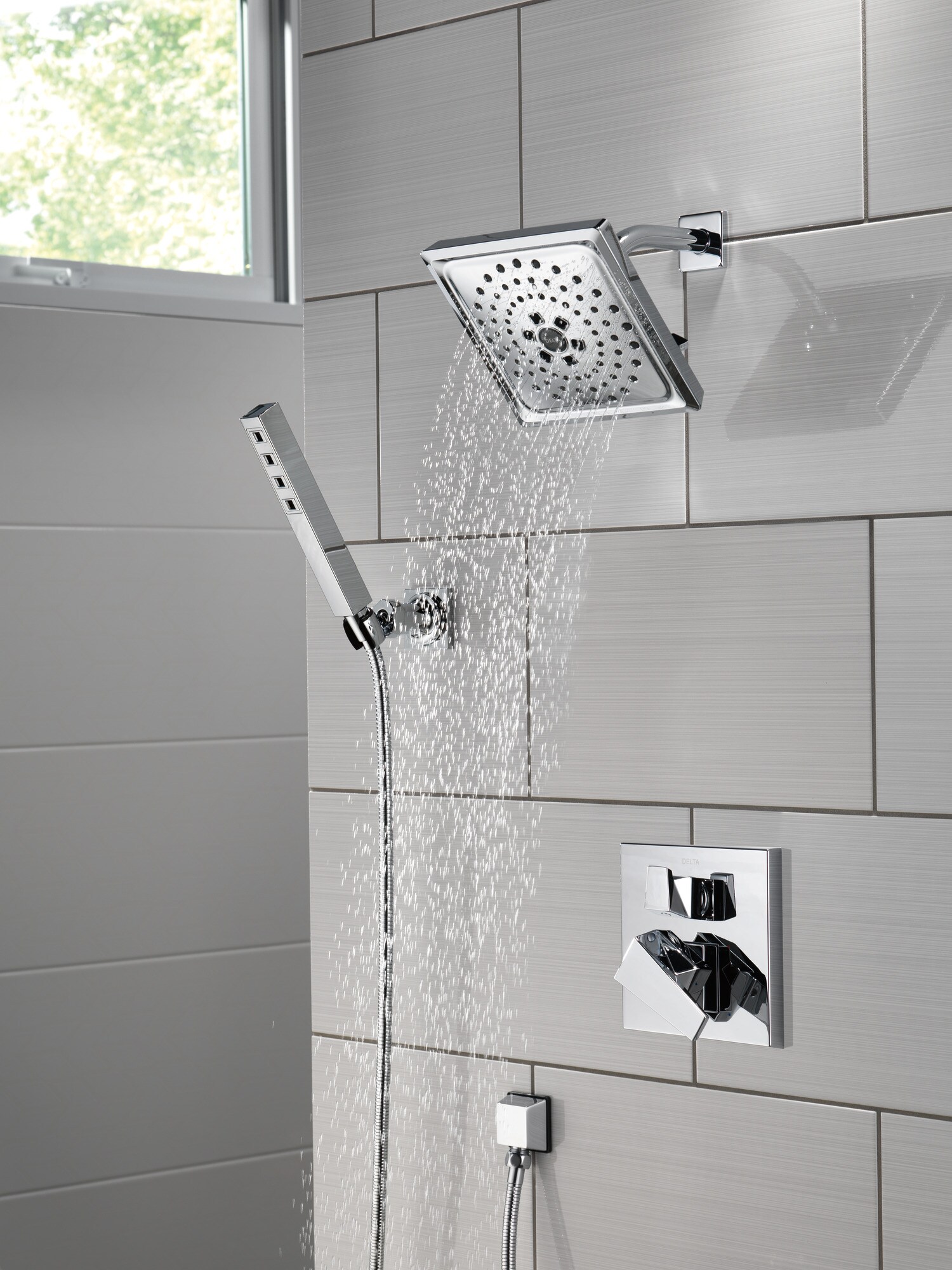 Delta T24843-PR Bath-Shower-Facc - View #9