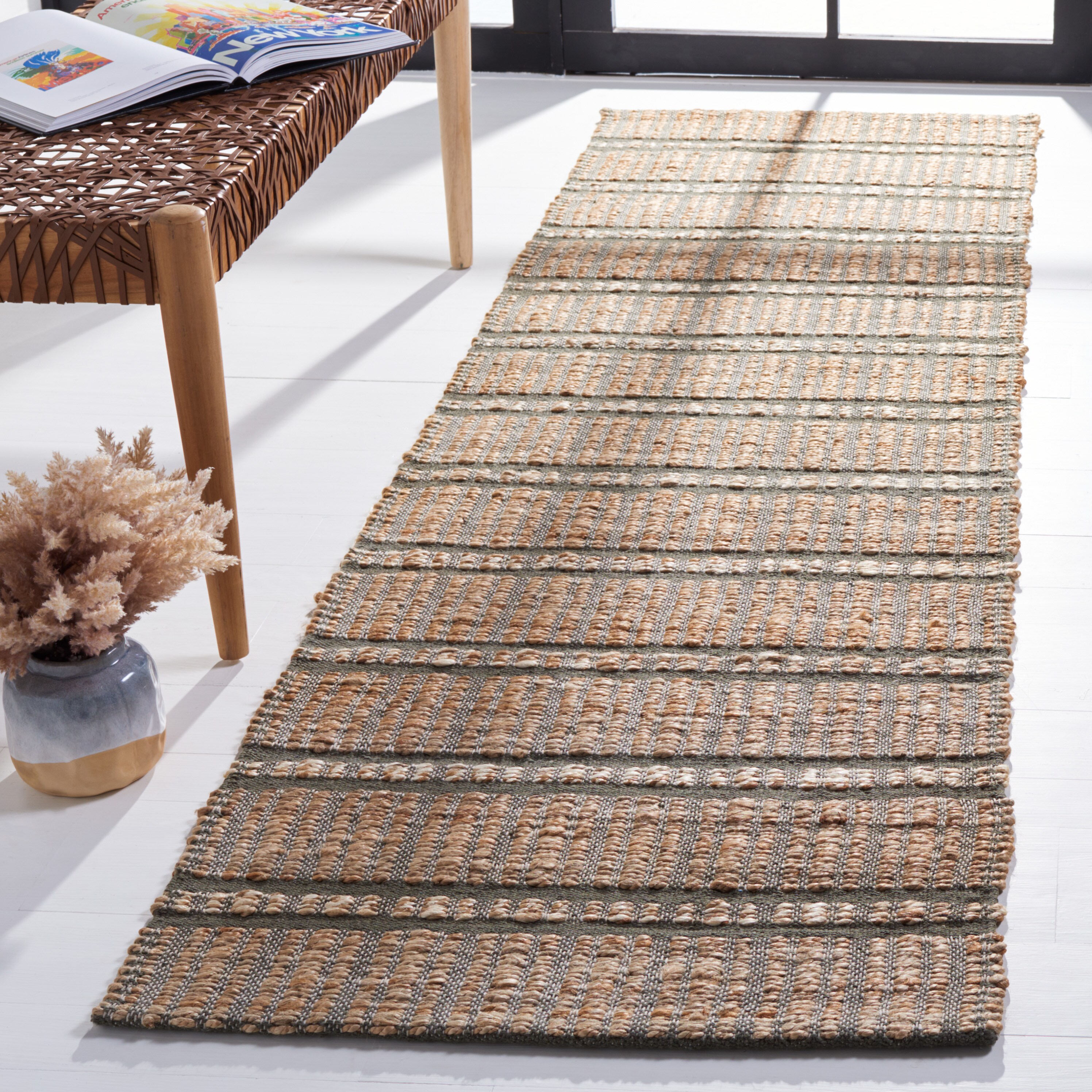  Natural Fiber 656 Olive/Natural Contemporary 2ft-3in x 8ft Runner Rug
