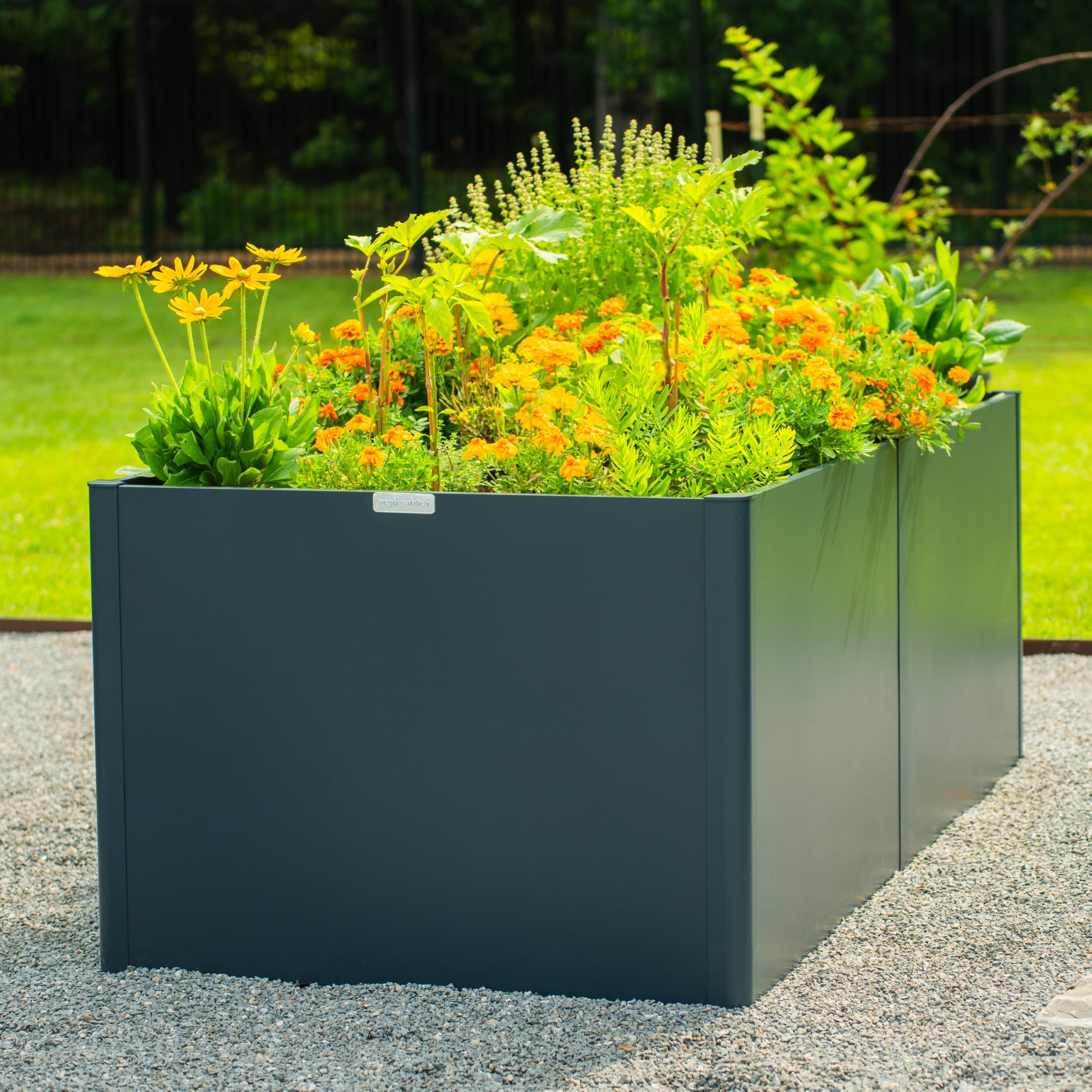 Vego Garden VBMT4283BL Raised-Garden-Beds - View #3