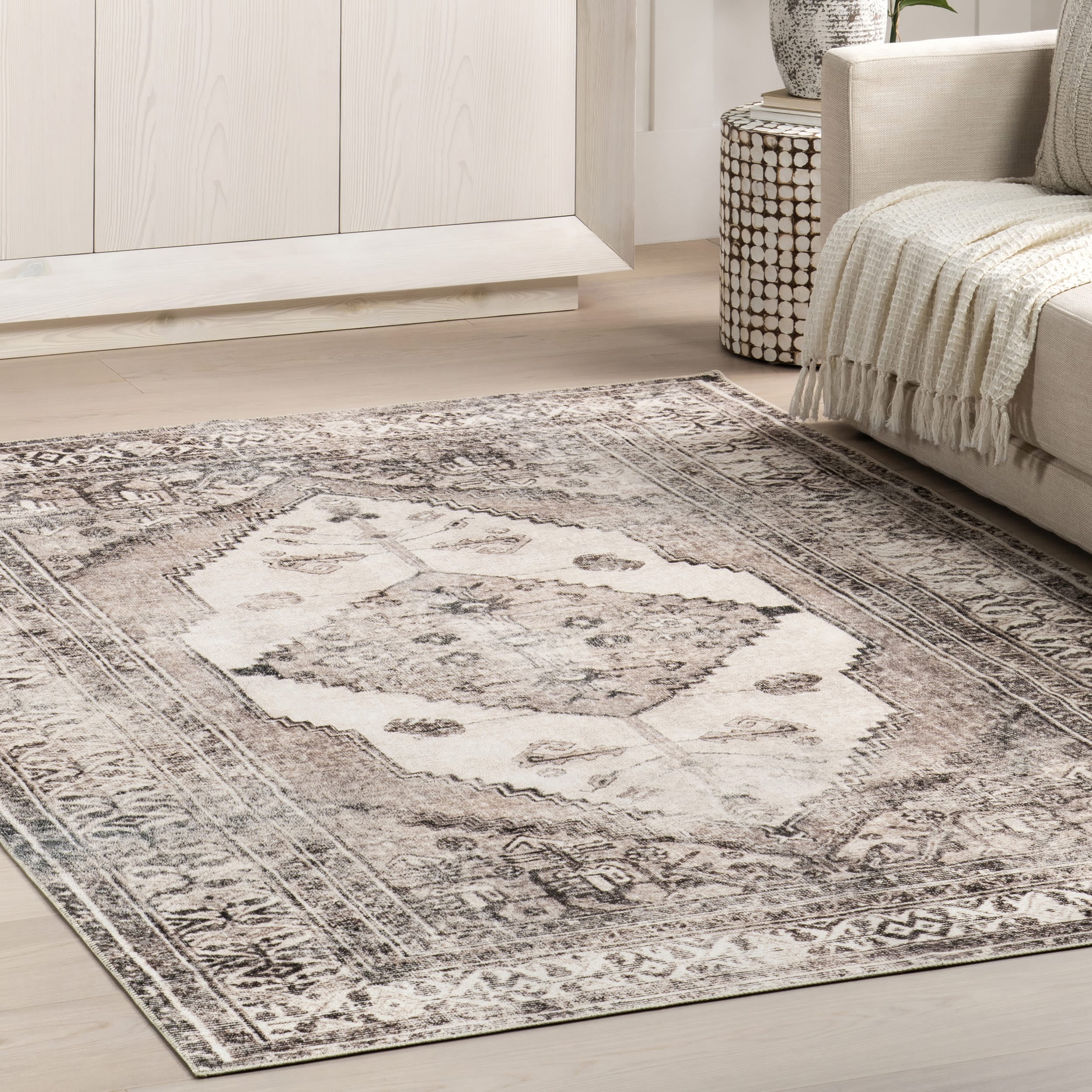 Light Gray Synthetic Medallion Washable Rectangular Area Rug 3' x 5'