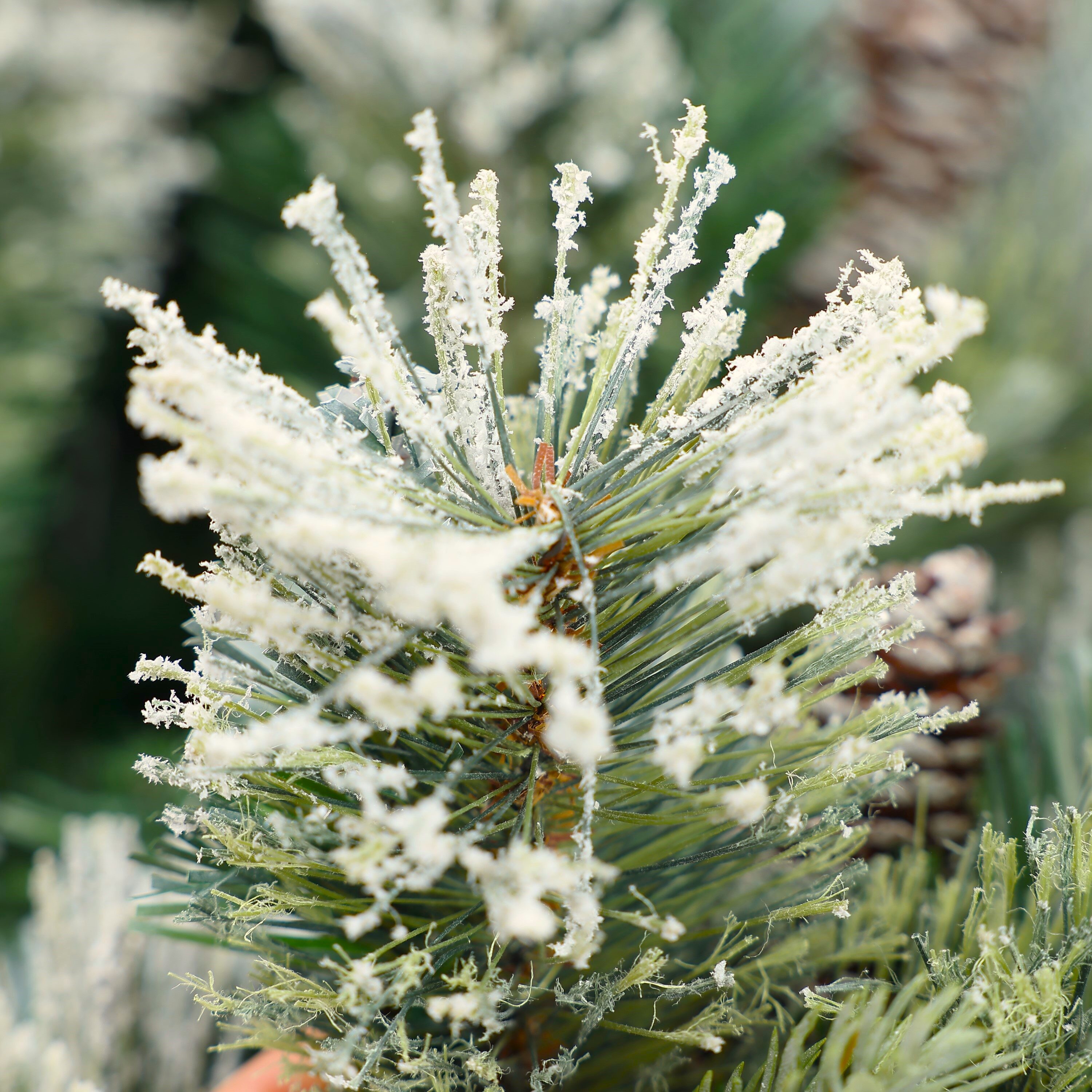 LuxenHome WHAP1800 Artificial-Christmas-Trees - View #7