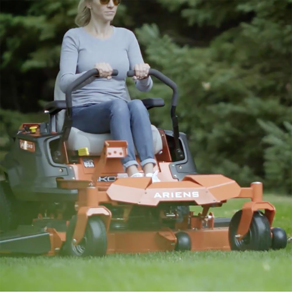 Ariens Ikon X 42 in 18 HP V twin Gas Zero turn Riding Lawn Mower