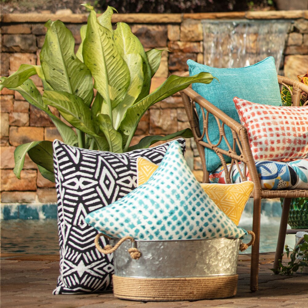 Pillow Perfect 678955 Outdoor-Accent-Pillows - View #9
