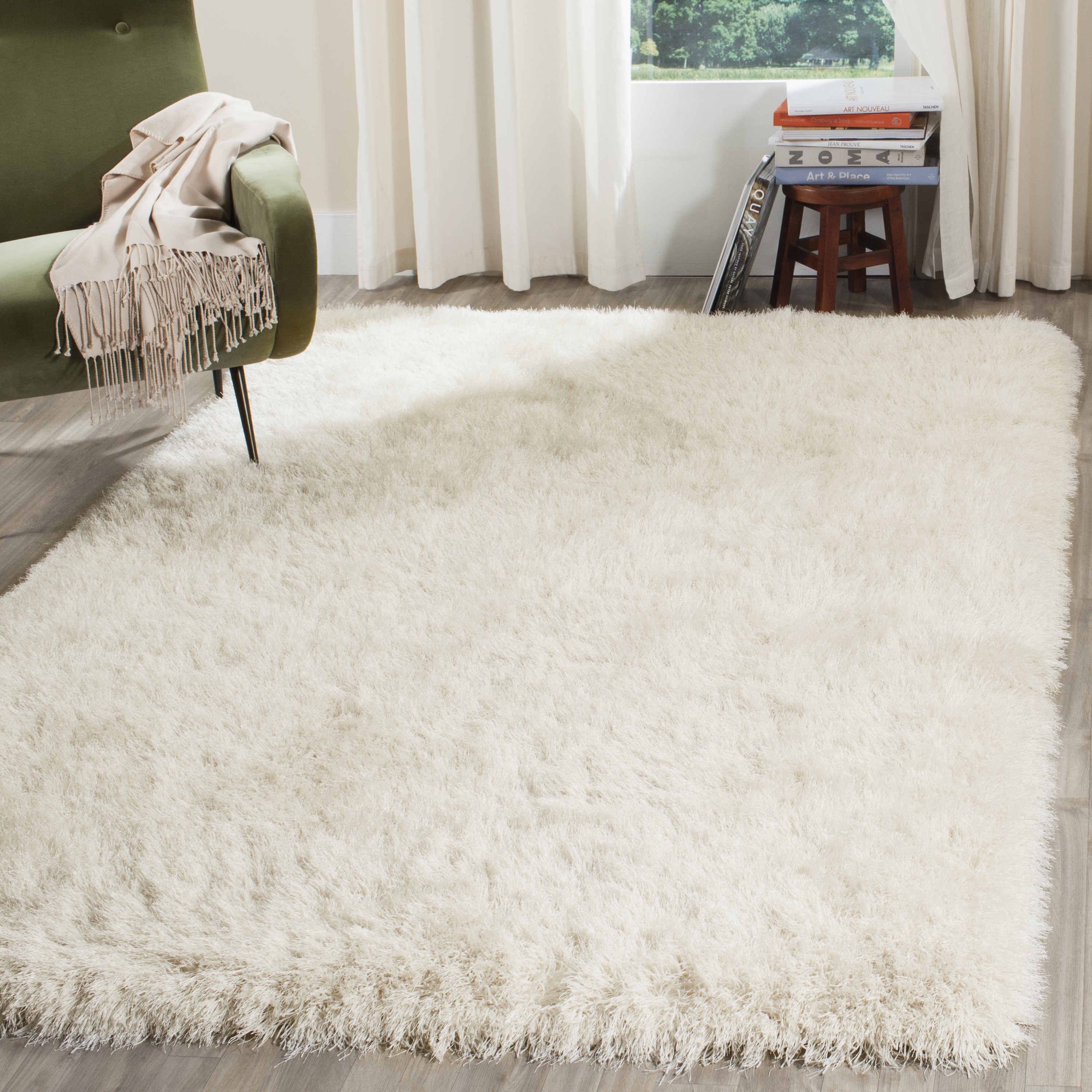 Safavieh Venice Shag 9 X 12 (ft) Pearl Indoor Solid Area Rug In The 