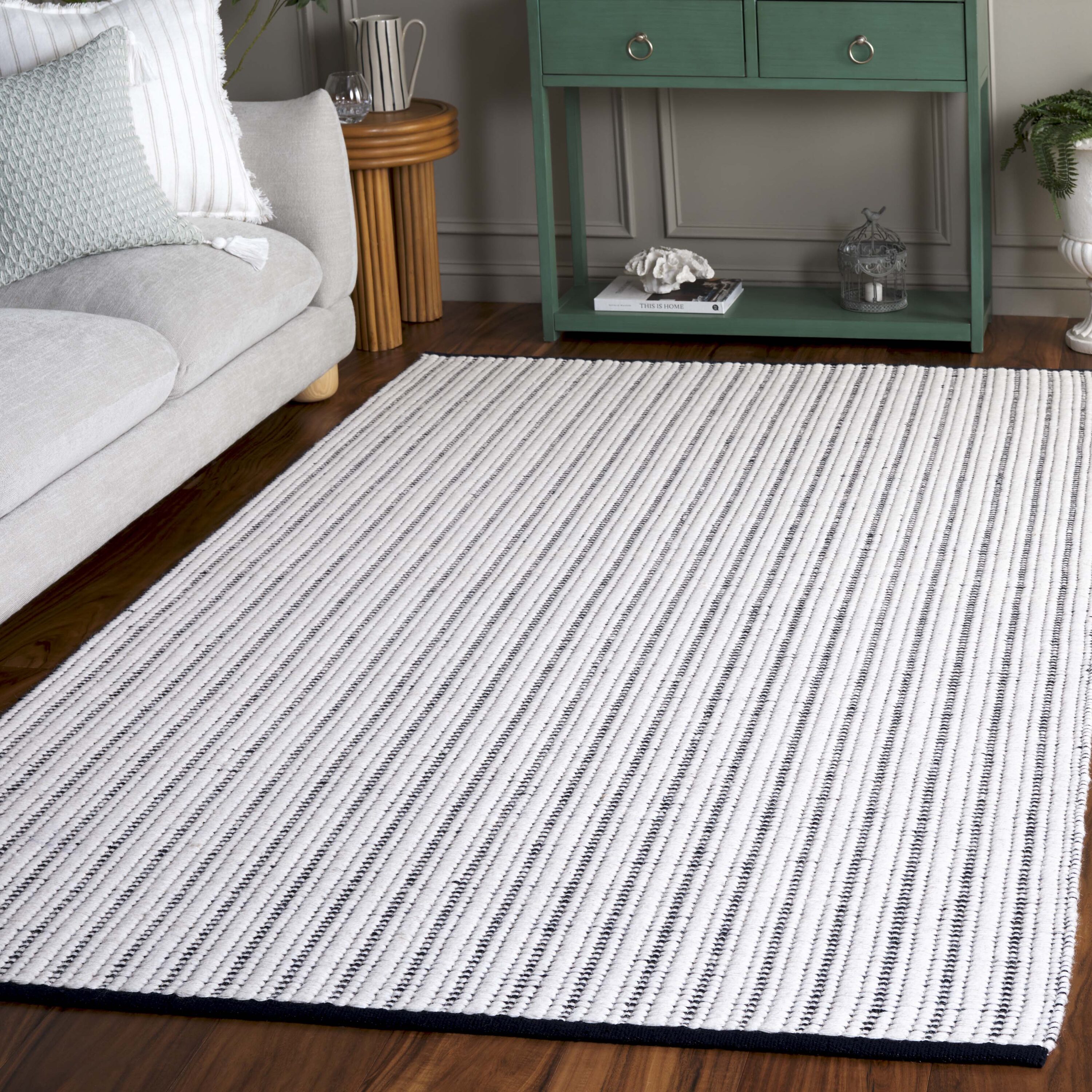  Vermont 909 Navy/Ivory Contemporary 5ft x 8ft Medium Rectangle Rug