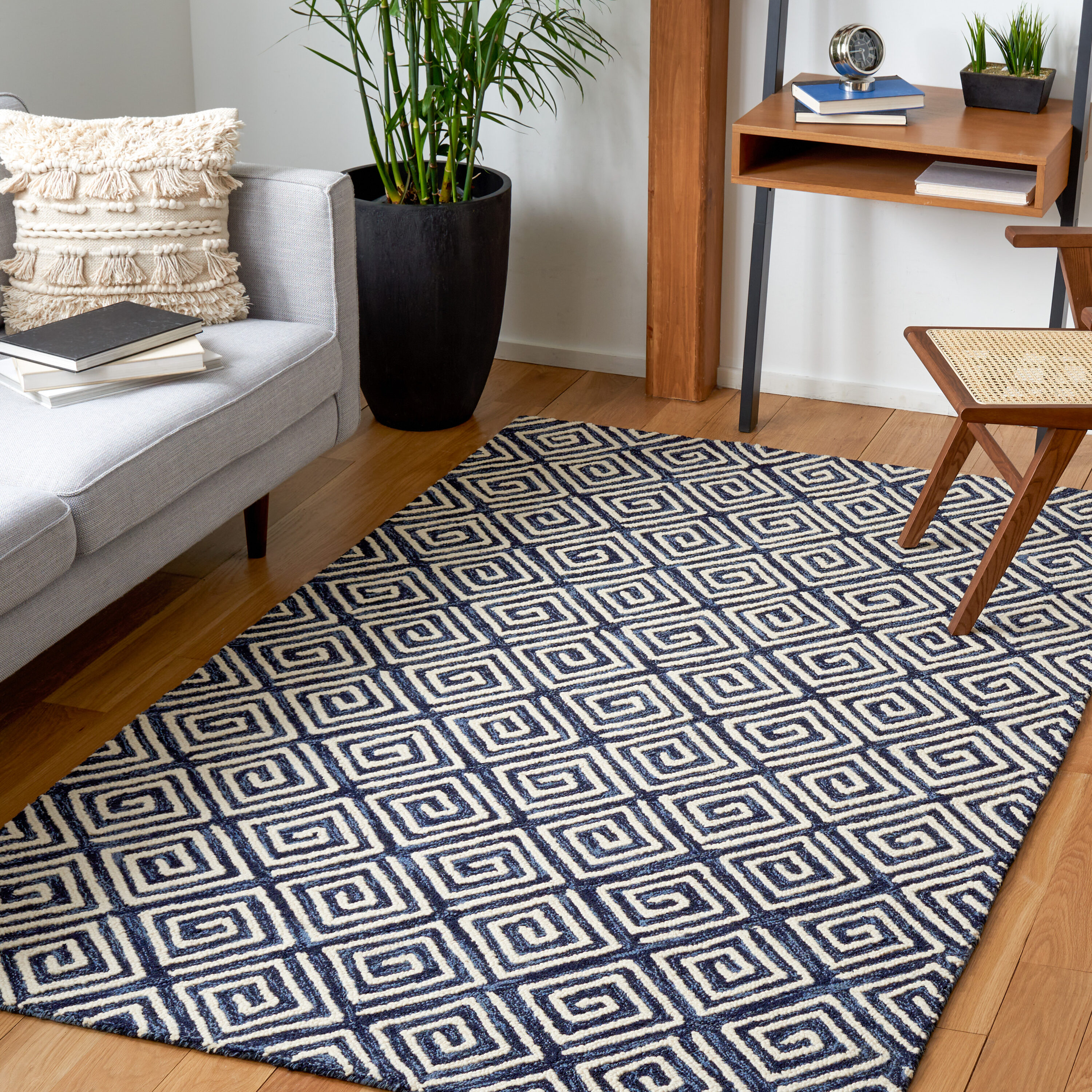  Metro 455 Navy/Ivory Contemporary 5Ft x 8Ft Medium Rectangle Rug