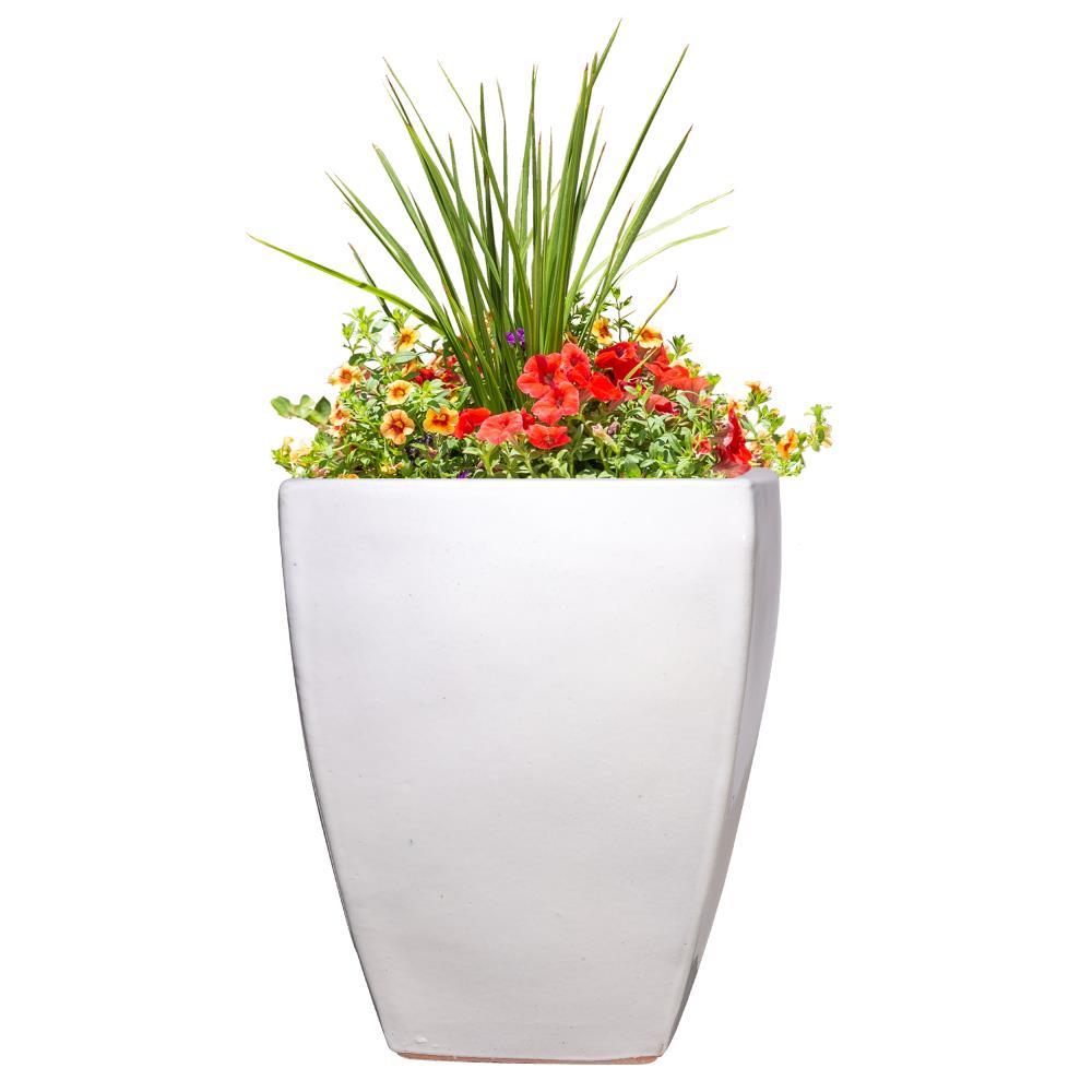 Trendspot 15.74-in W x 18.89-in H White Ceramic Planter in the Pots ...