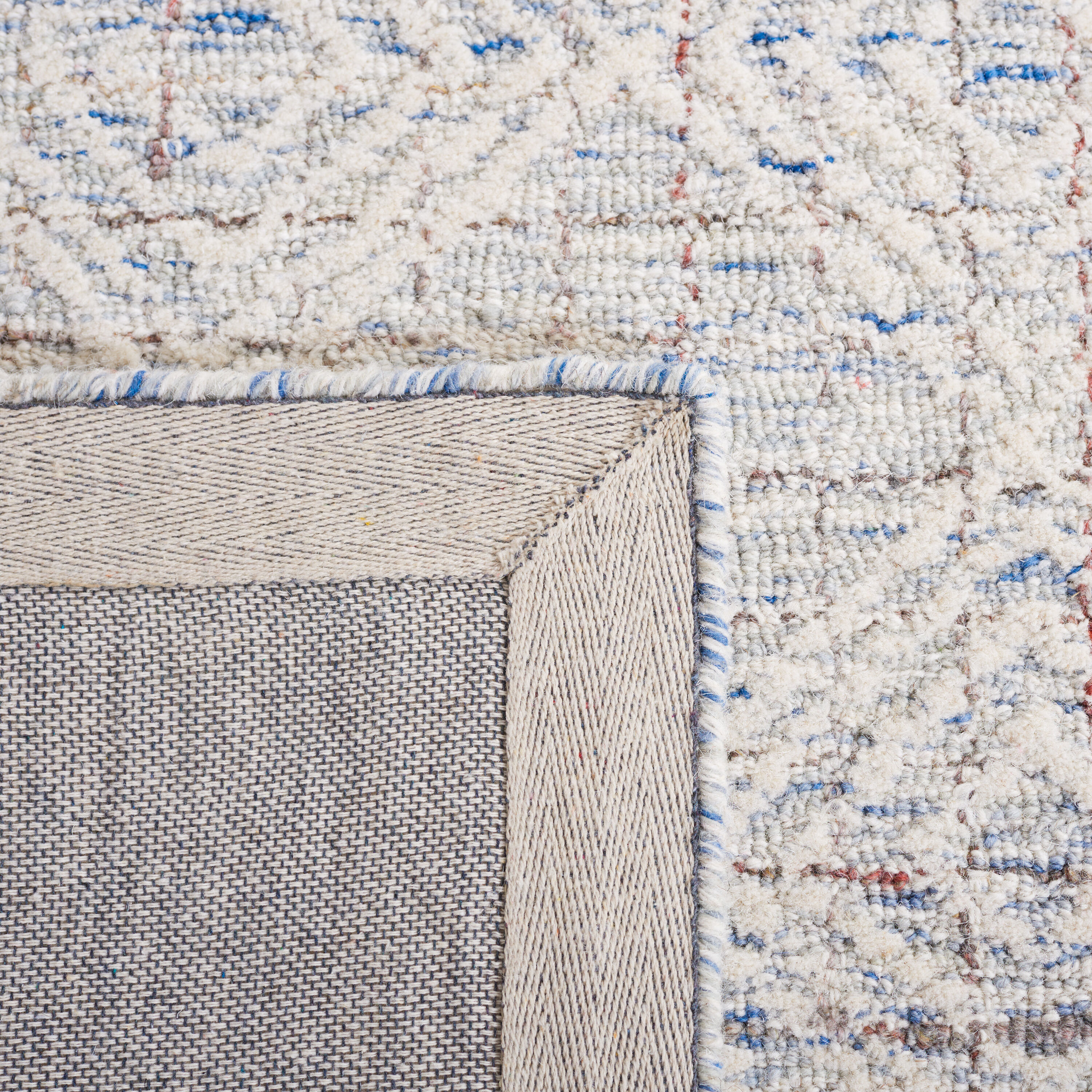 Safavieh MET876M-4 rugs - View #3