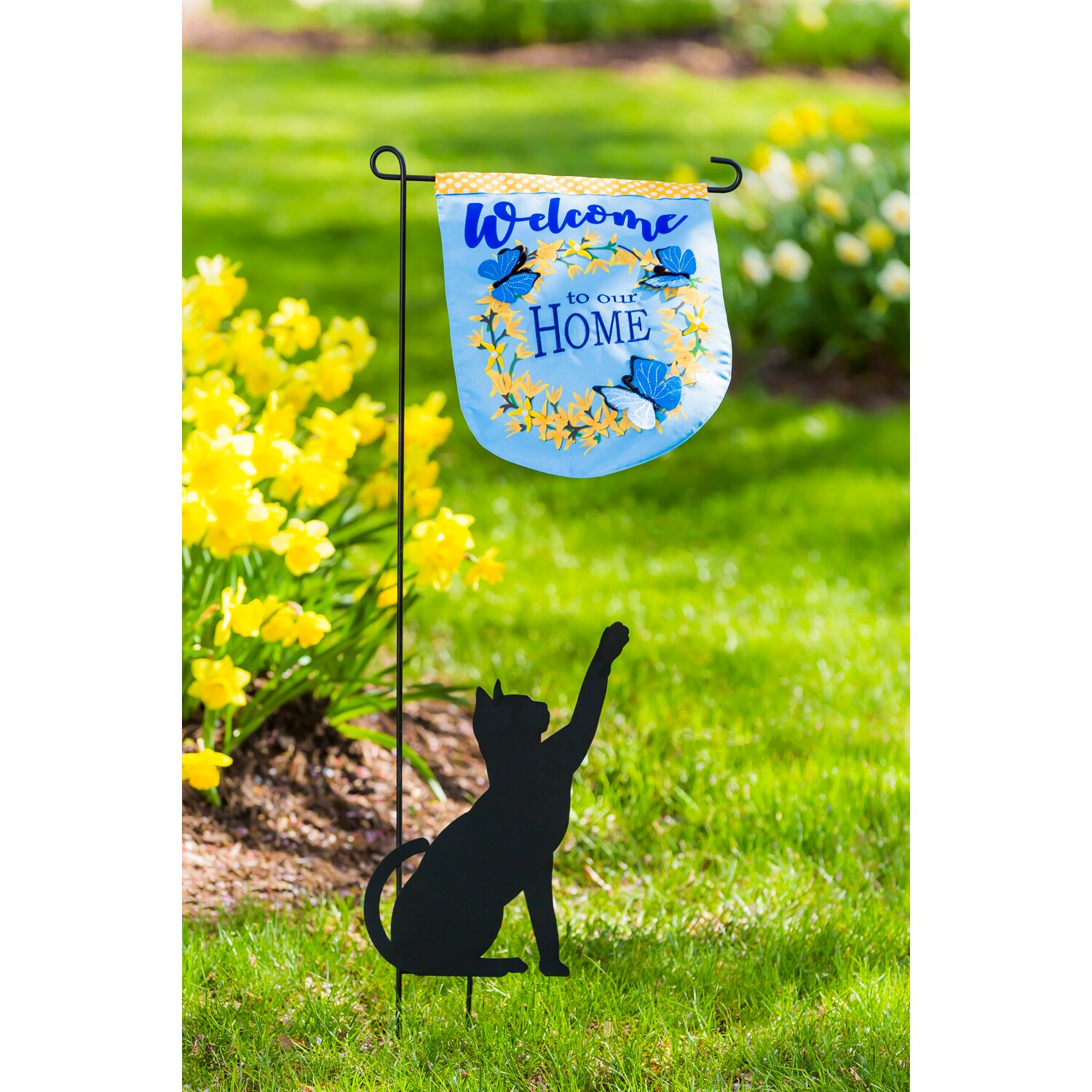 Evergreen 3.7-ft Black Metal Garden Flag Pole at Lowes.com