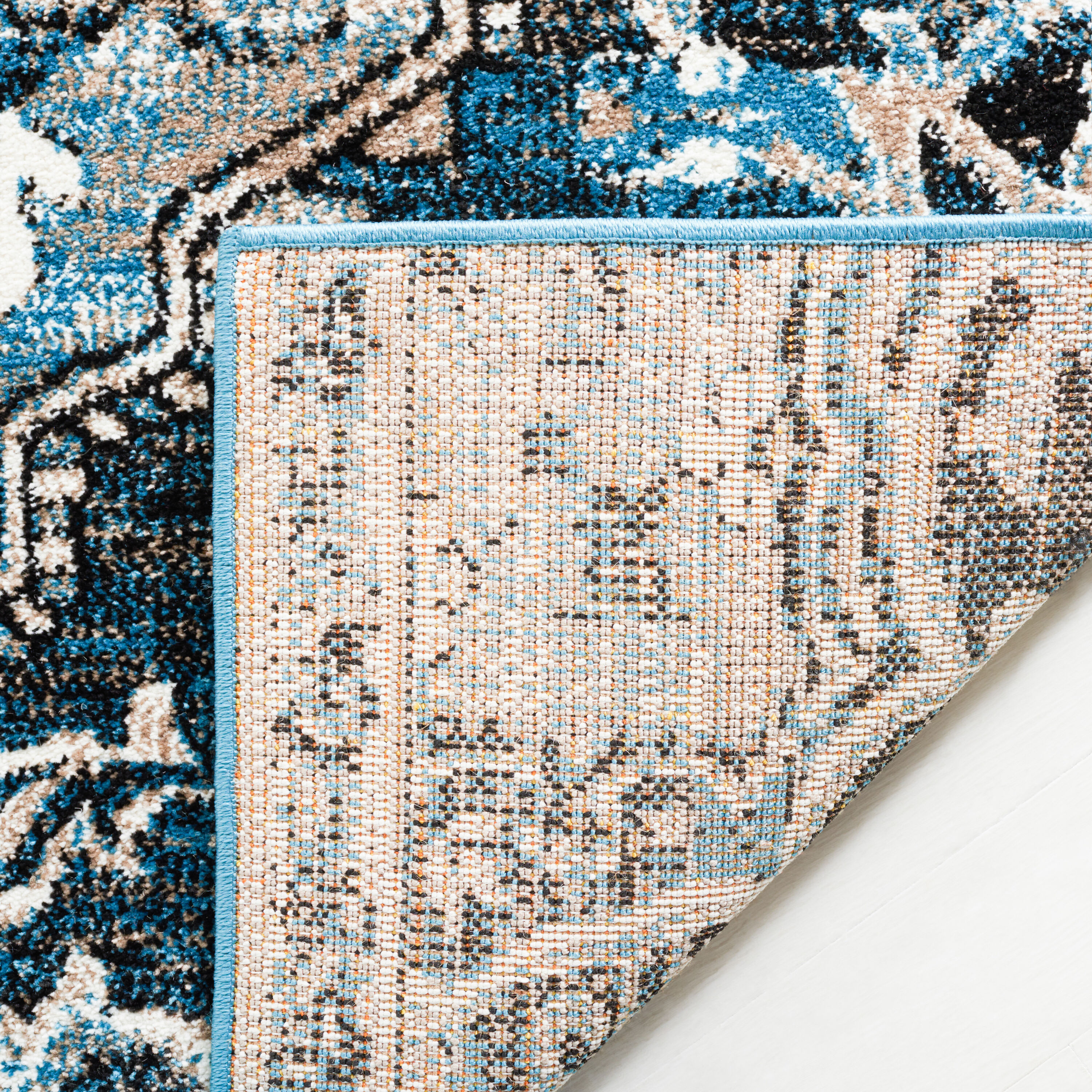 Safavieh VTH226J-7SQ rugs - View #3