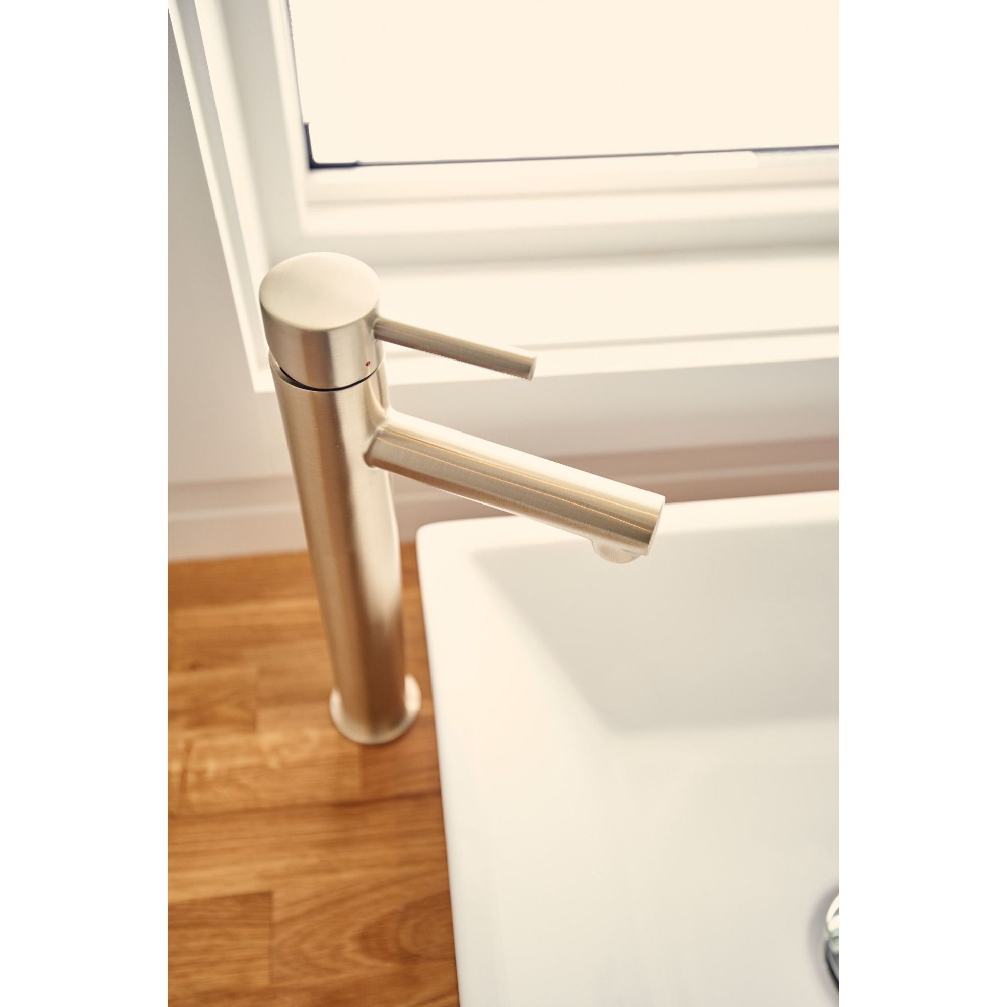 Moen 6192BN Lavatory-Faucets - View #2