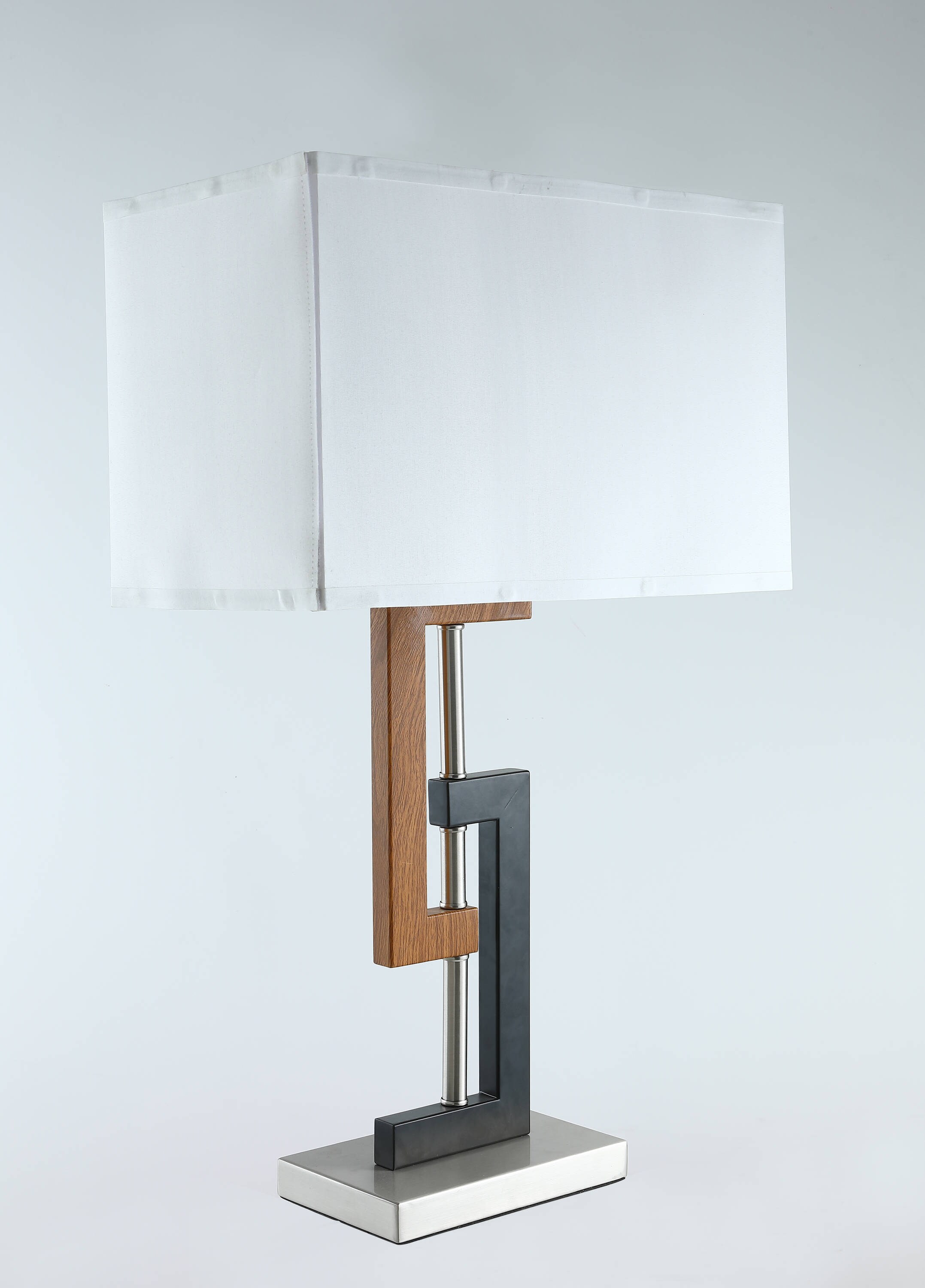 syler table lamp