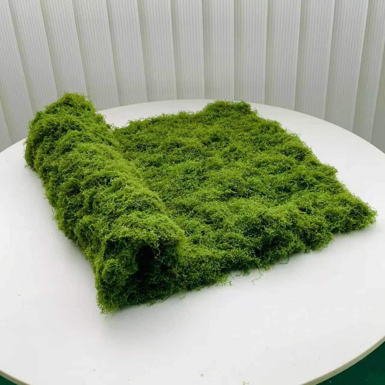 JVFCXXV  Artificial Moss Mat Green 39.37 x 39.37 inches Lightweight Flexible Decorative Moss for Indoor Outdoor Craft Projects