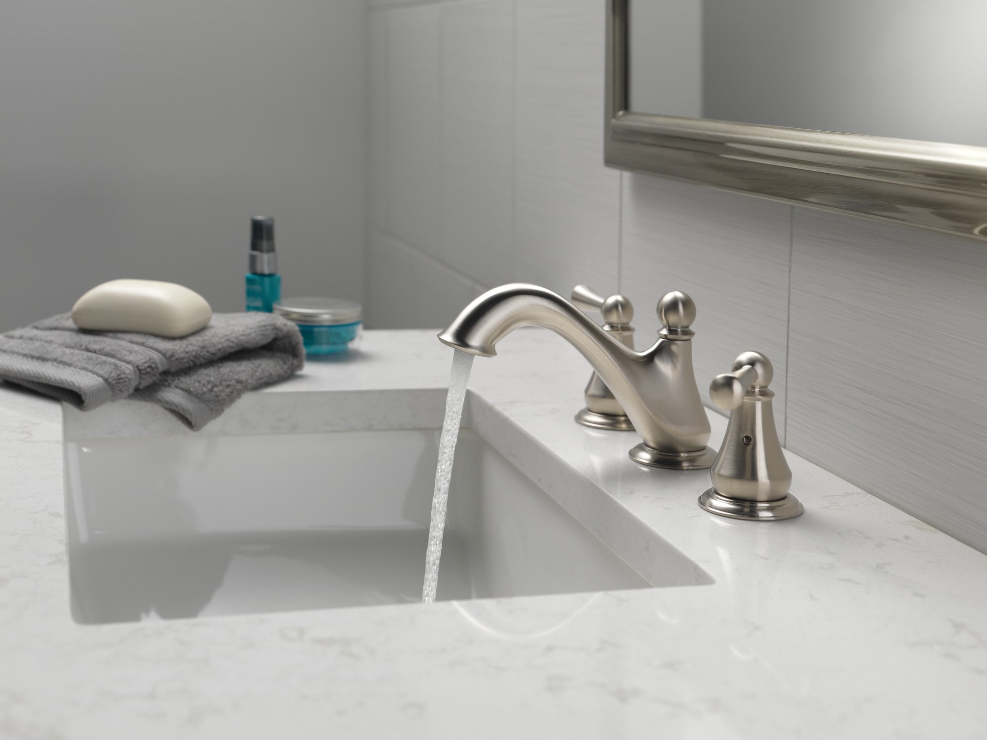 Delta 35999LF-SS Lavatory-Faucets - View #6