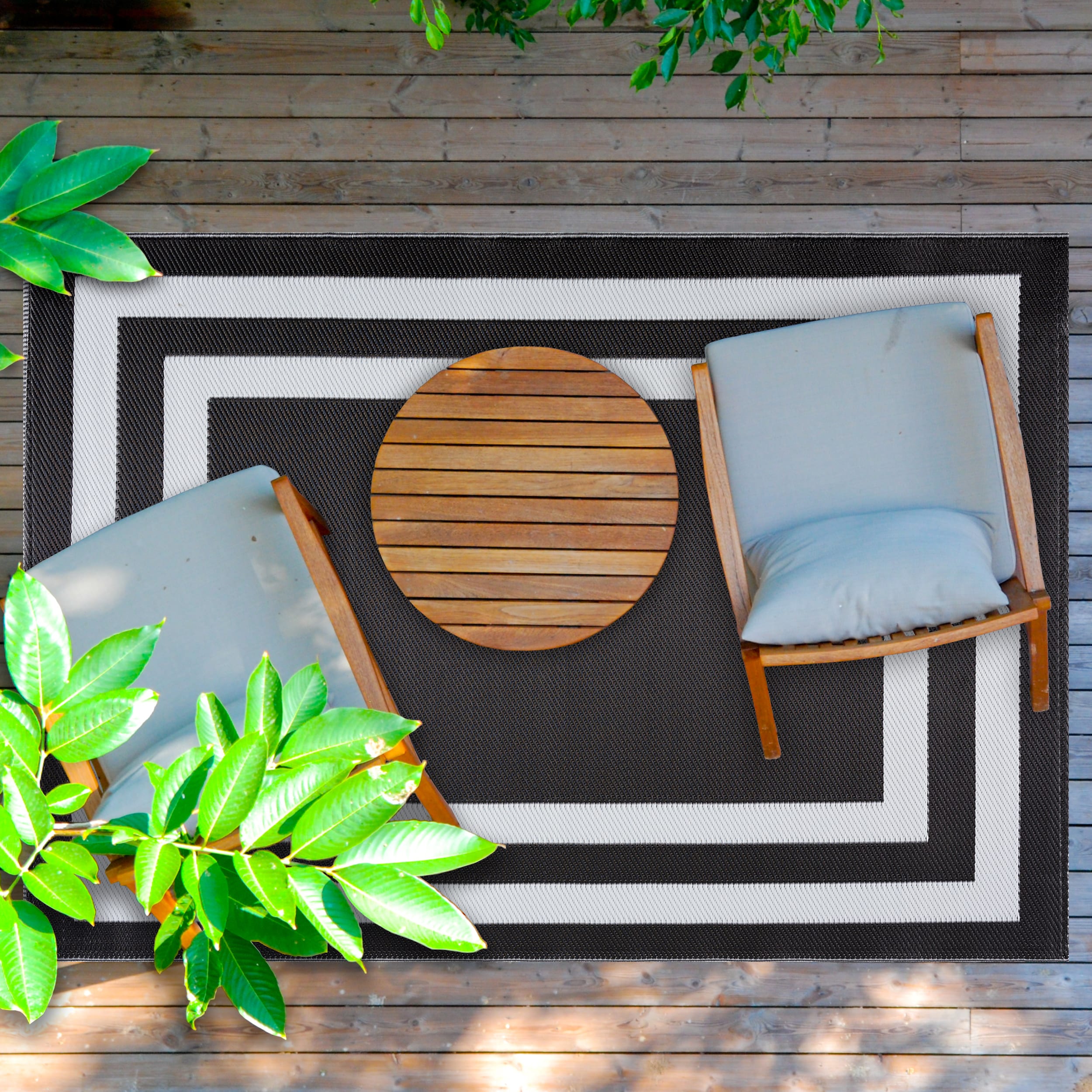 Playa Rug PLY-R-PRS-BW-4X6 4 x 6 (ft) Knotted Polypropylene Paris-BlackWhite Rectangular Indoor/Outdoor Geometric Area rug