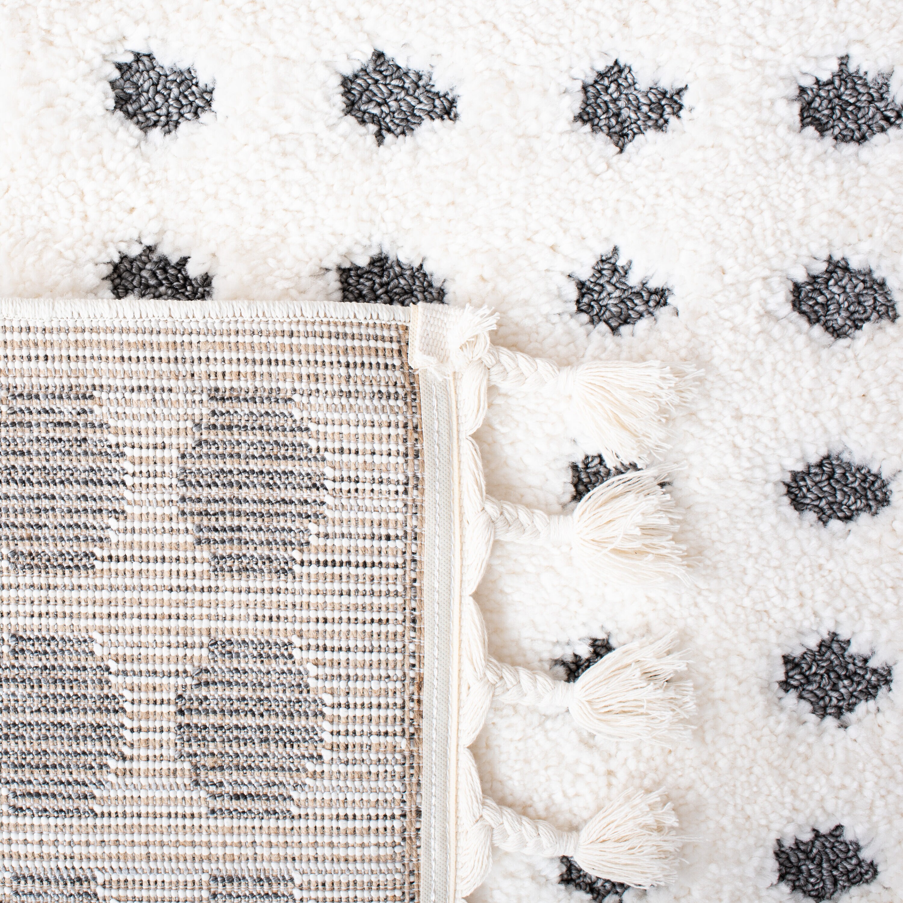 Safavieh MTS690A-7SQ rugs - View #3