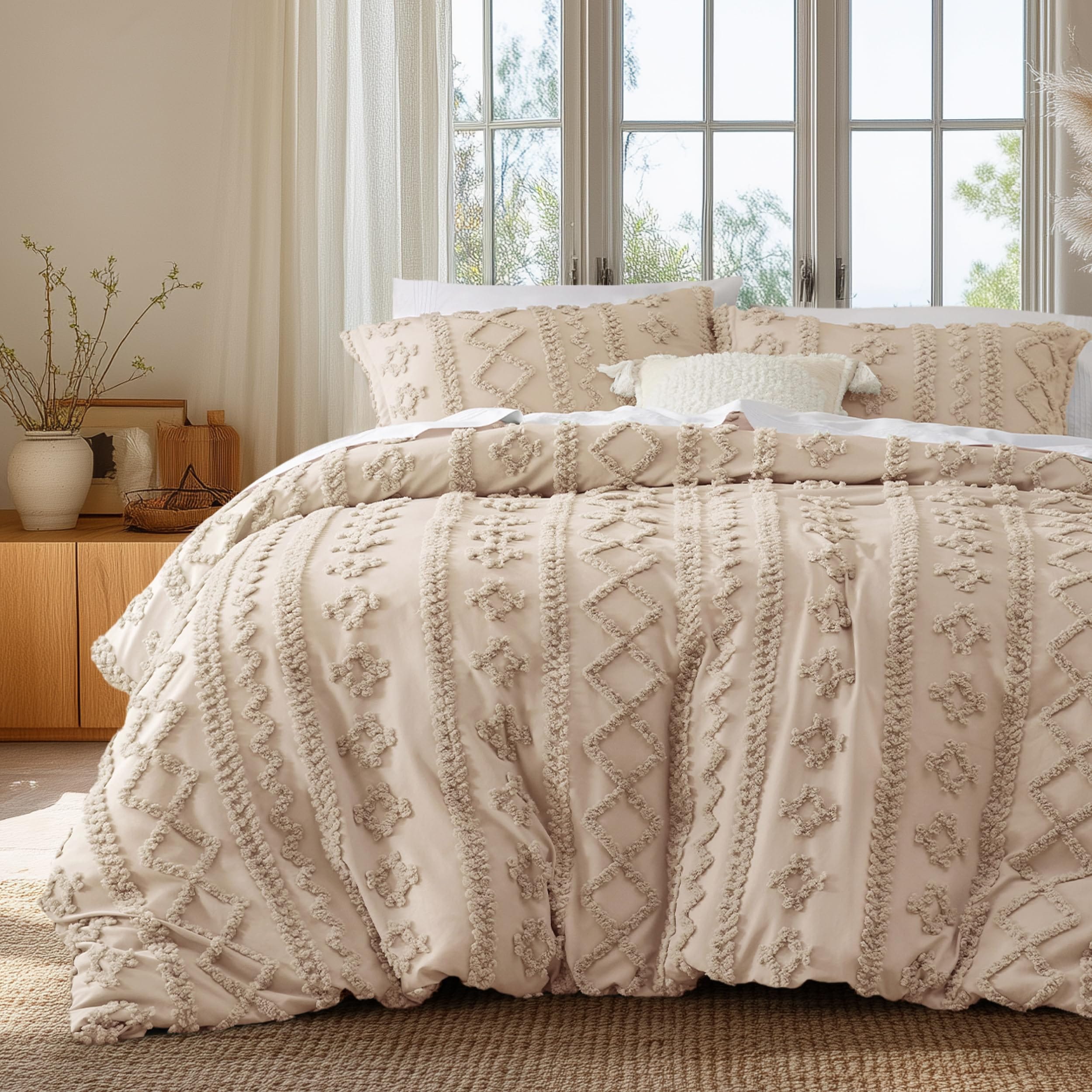 Bedsure 104x90 King 3-Piece Beige Embroidery Duvet Cover Set