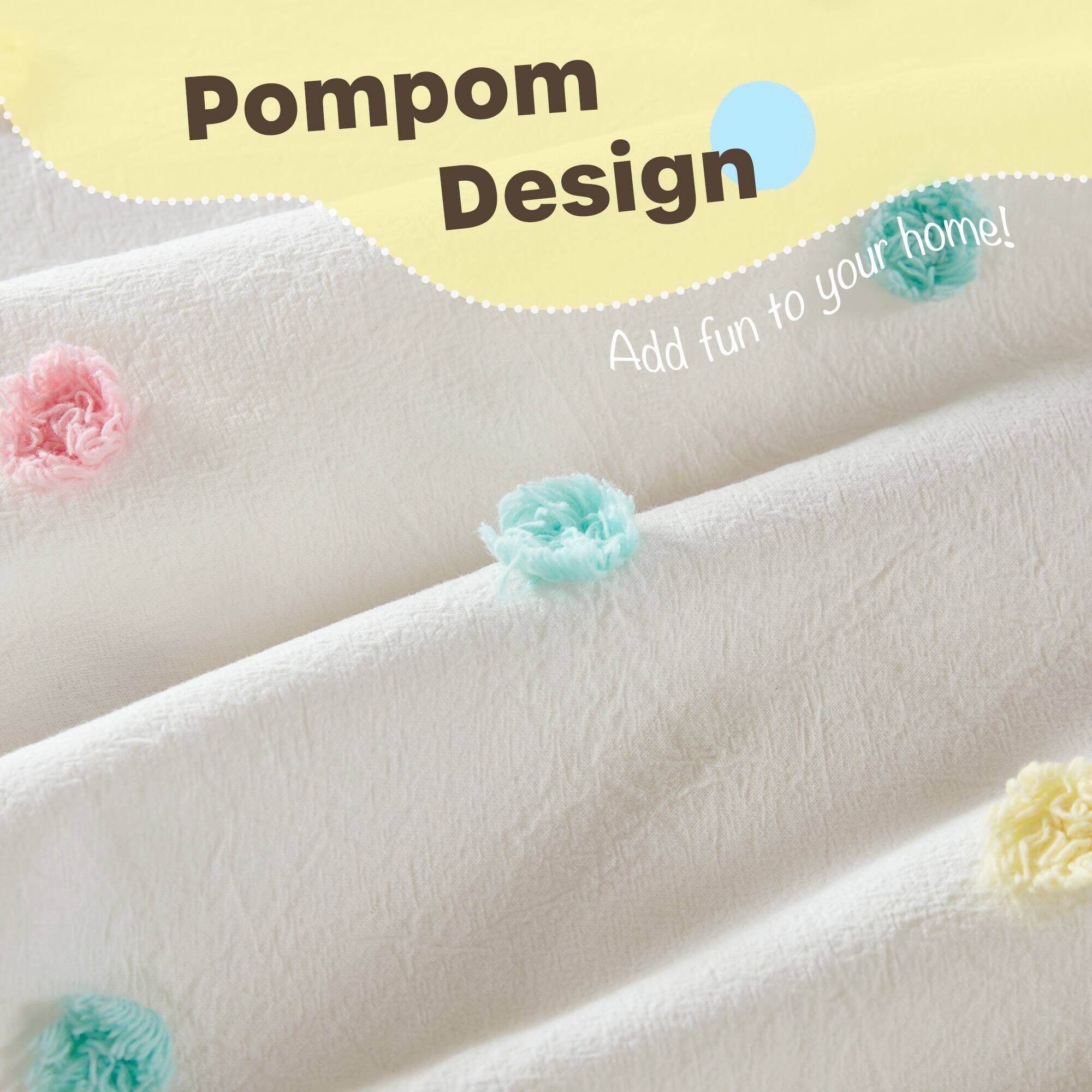 Cozy Cotton Twin Pom Pom Kids' Quilt Set in White